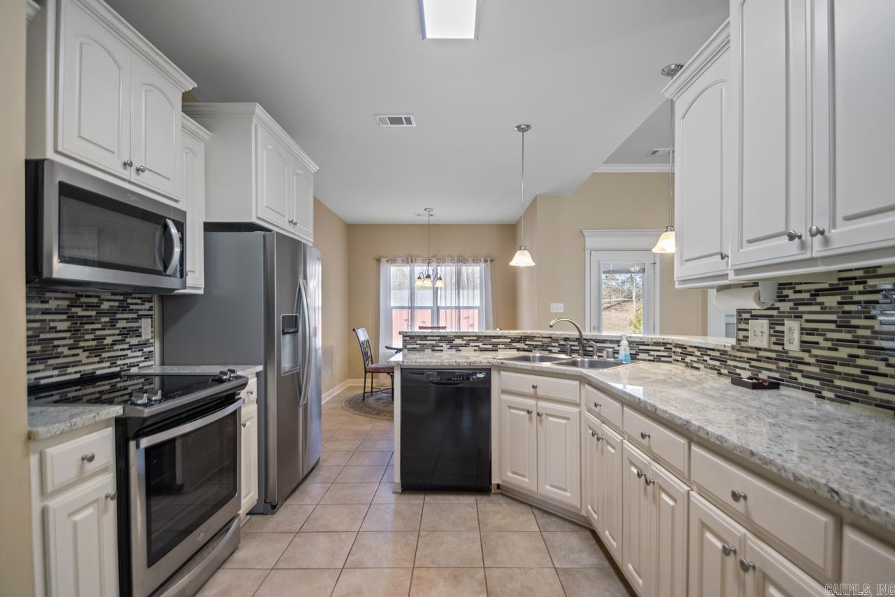 MAGNOLIA VILLAGE - Residential