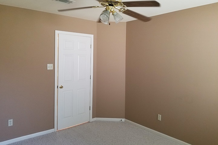 COUNTRY CLUB OF ARK THE - Residential Lease