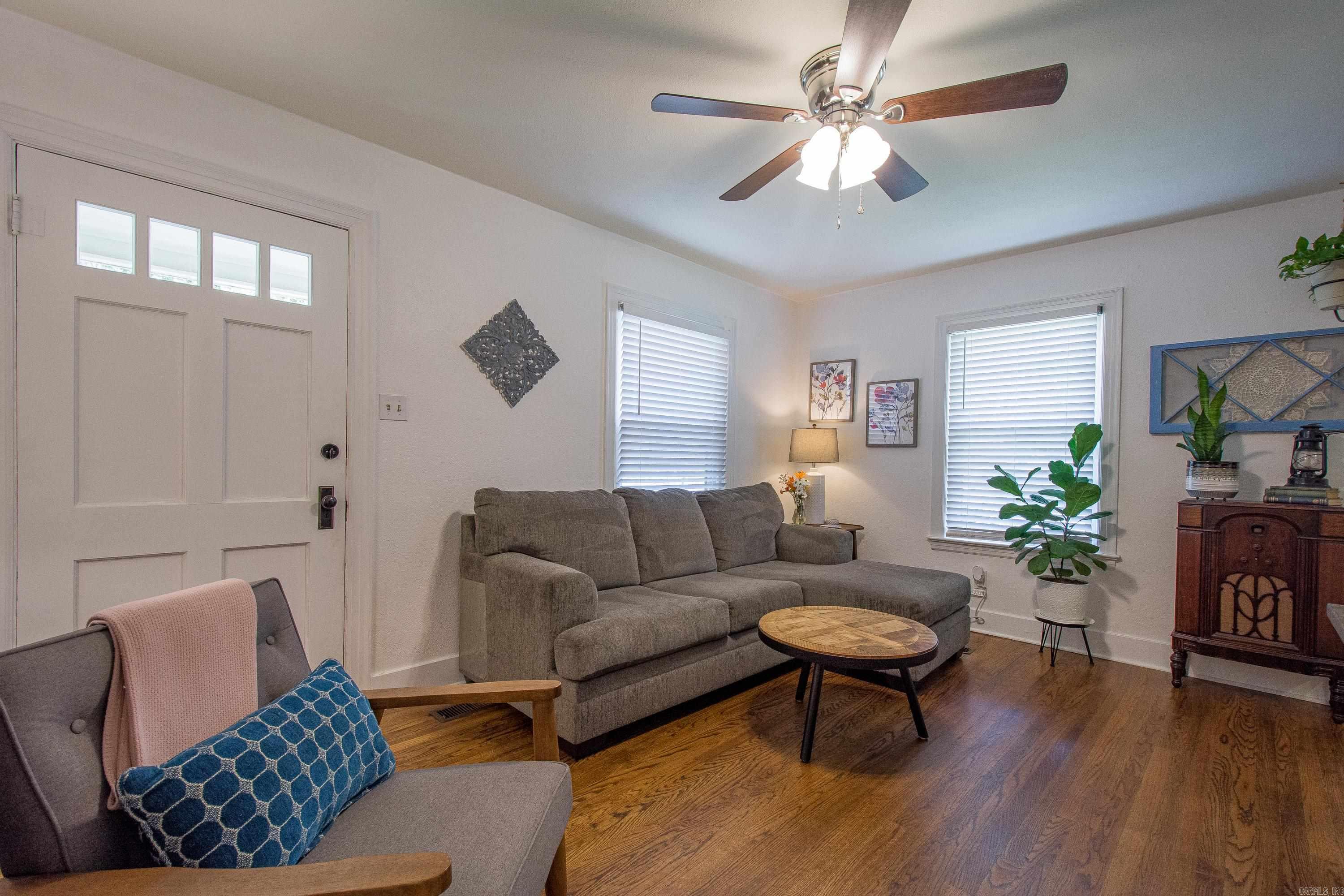 LINCOLN PARK - Residential