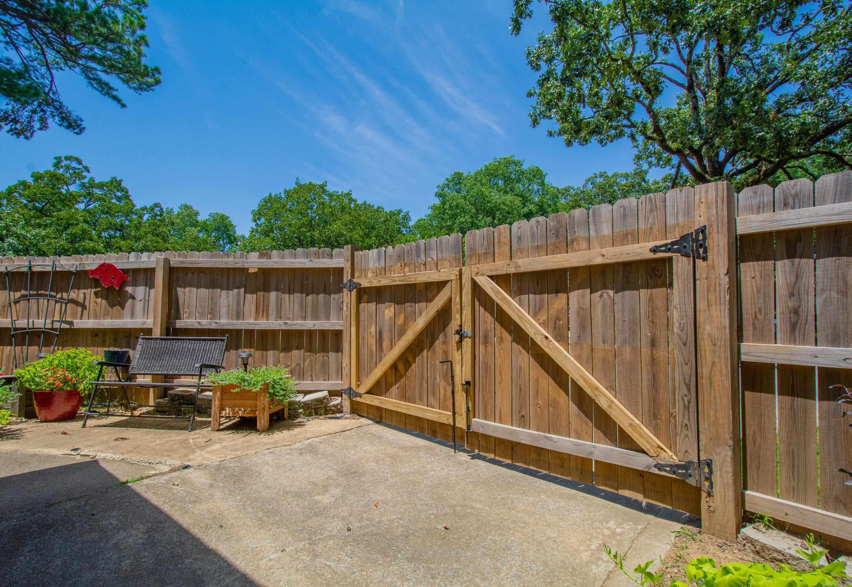 LINCOLN PARK - Residential