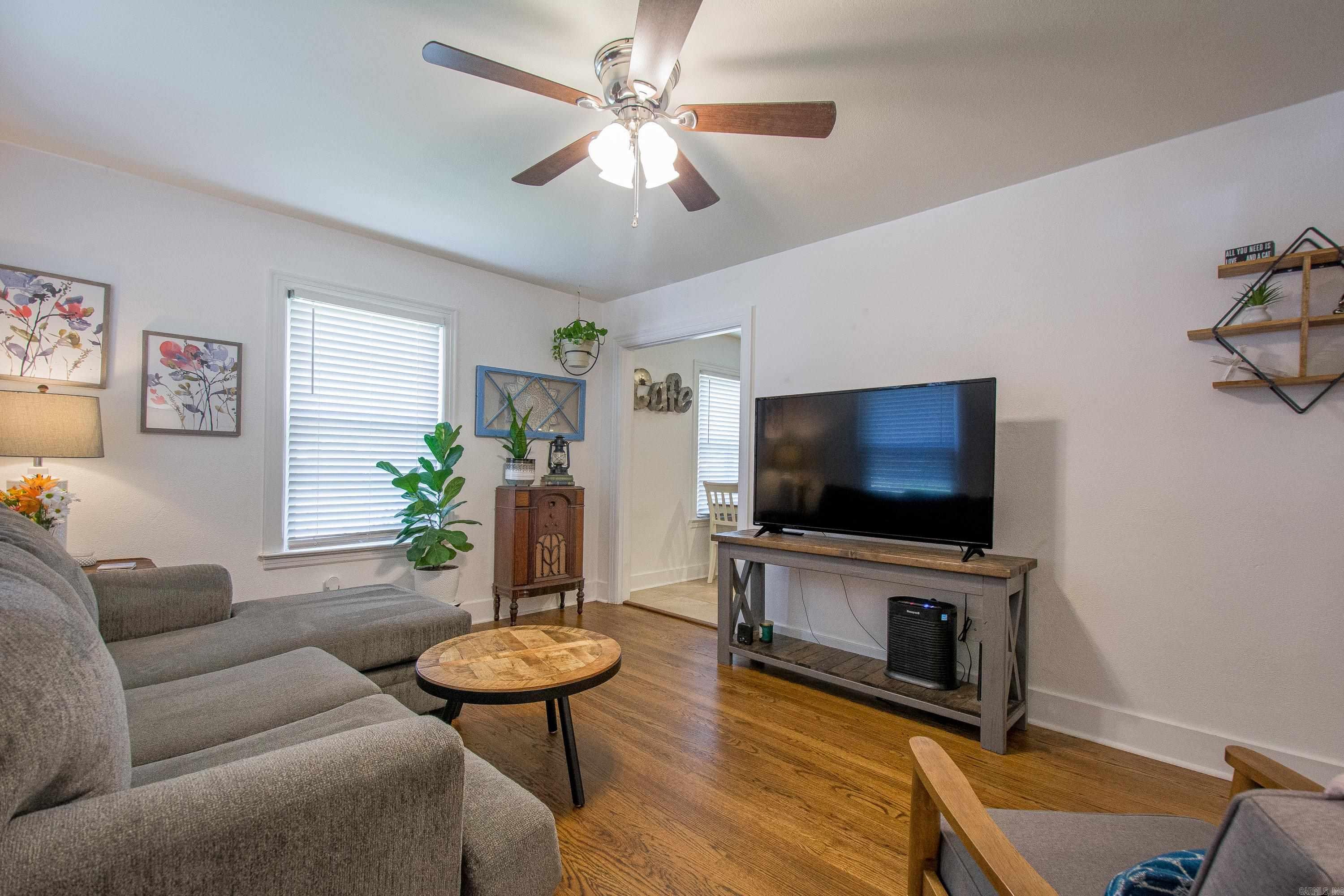 LINCOLN PARK - Residential