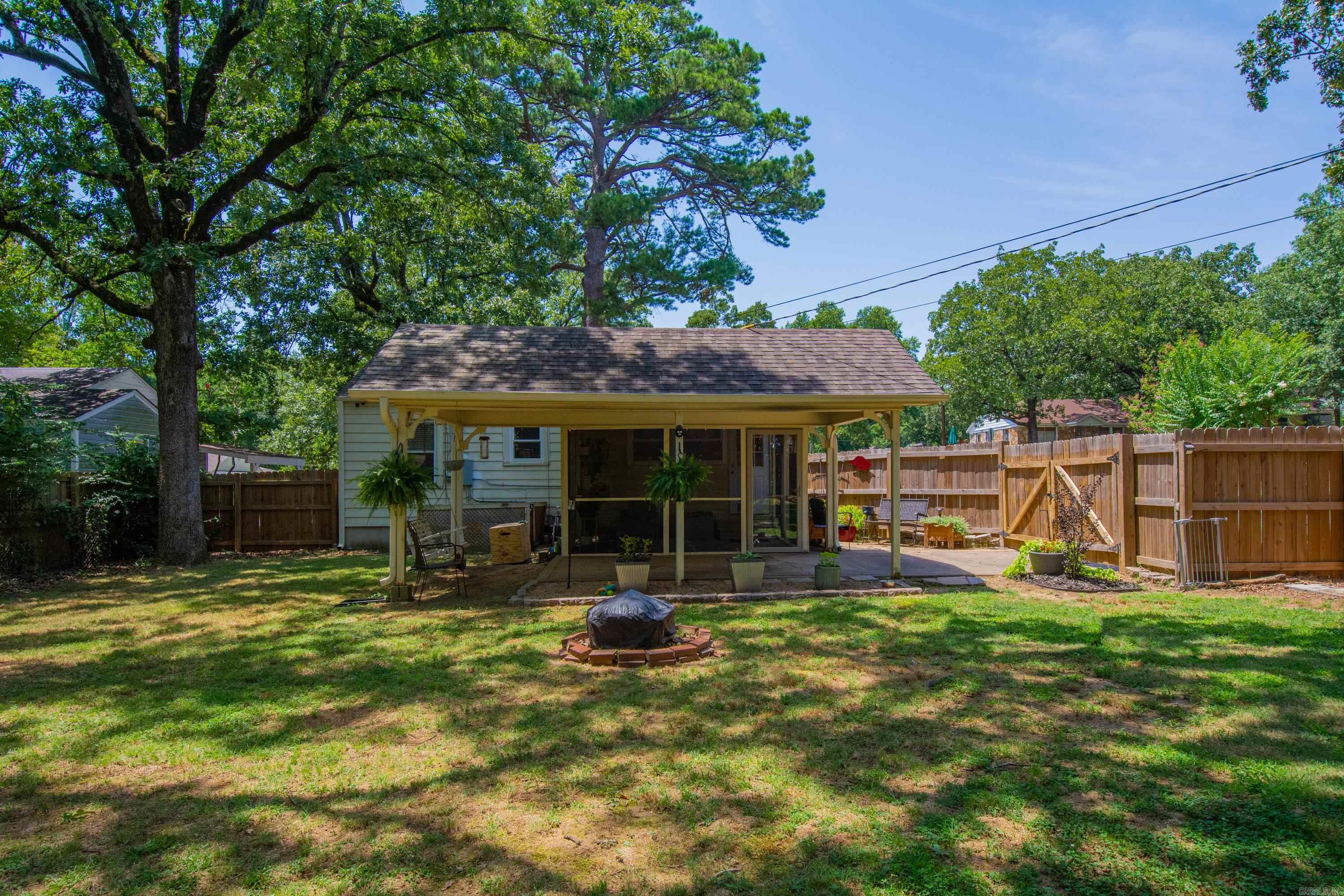 LINCOLN PARK - Residential