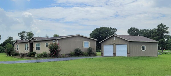 1927 N 12TH ST, AUGUSTA, AR 72006 - Image e0e0febe4ef0e404a9c5dfe65a069430/1111069395