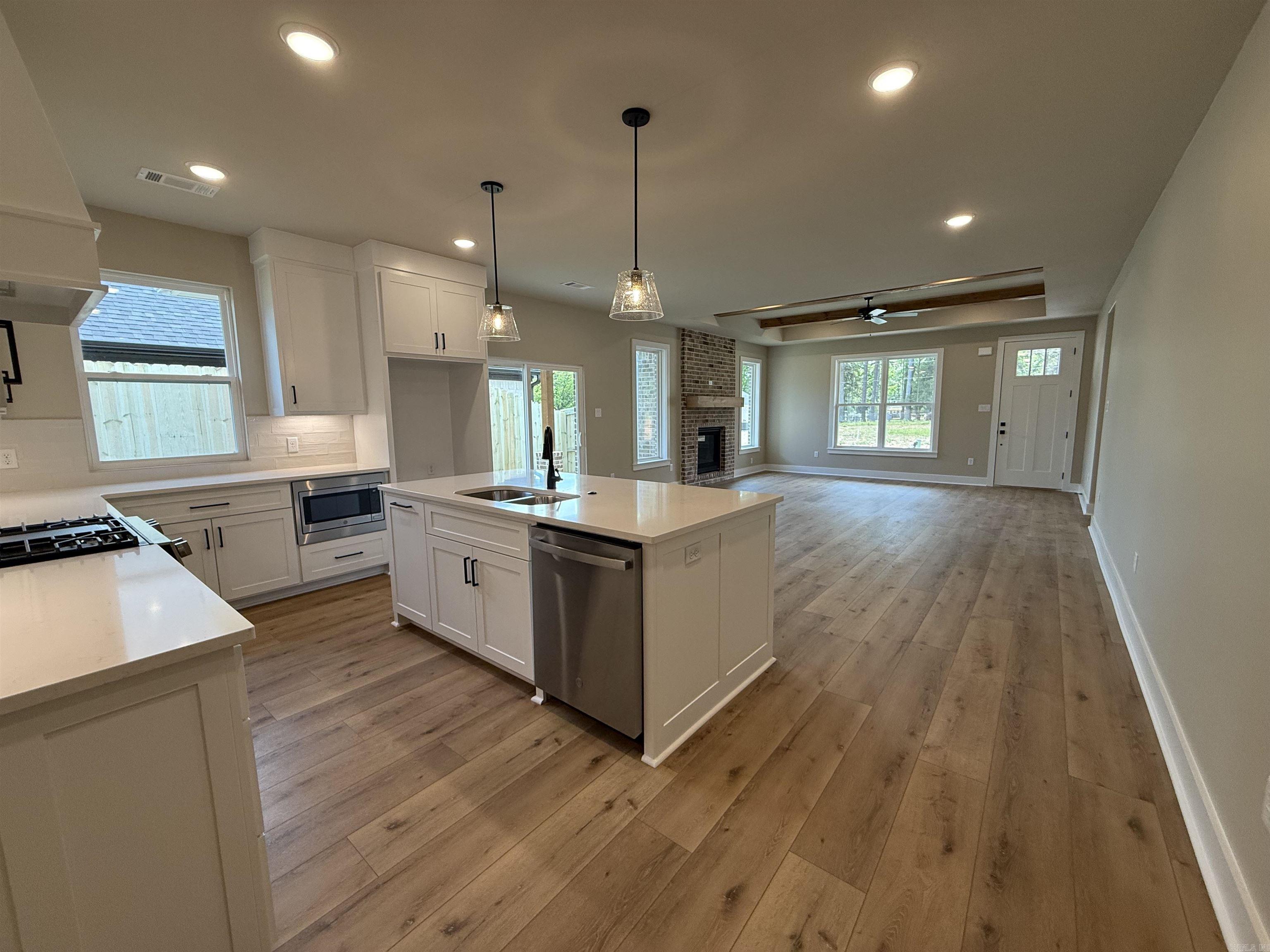 SPENCER CROSSING LLC - Residential
