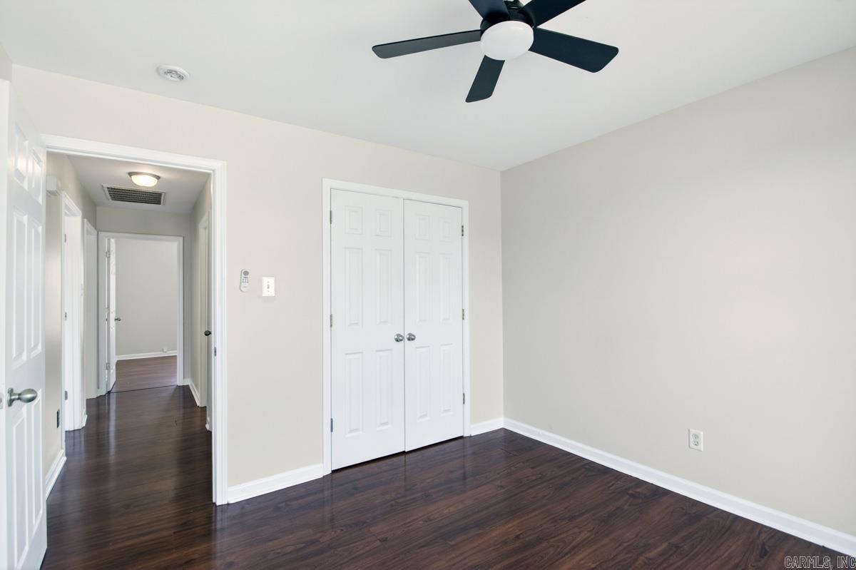 Greenwood Acres Blvd - Residential