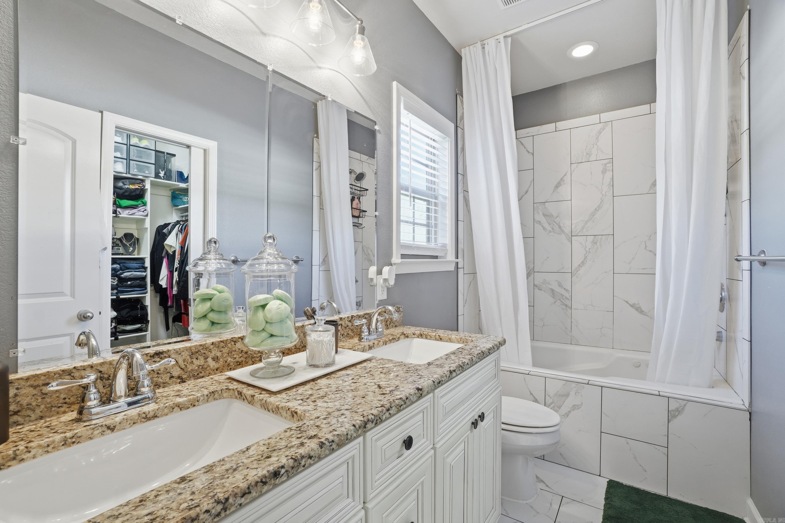 AGUA BLANCA VILLAGE - Residential