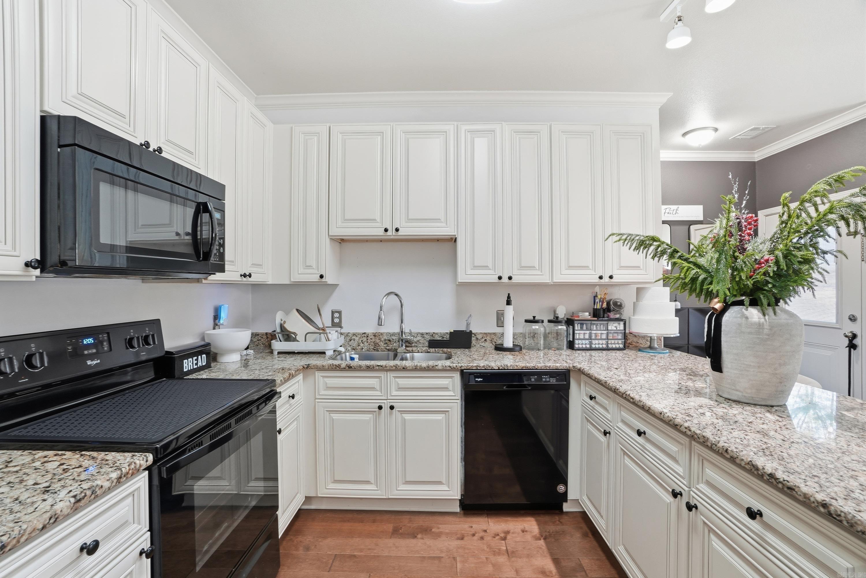 AGUA BLANCA VILLAGE - Residential