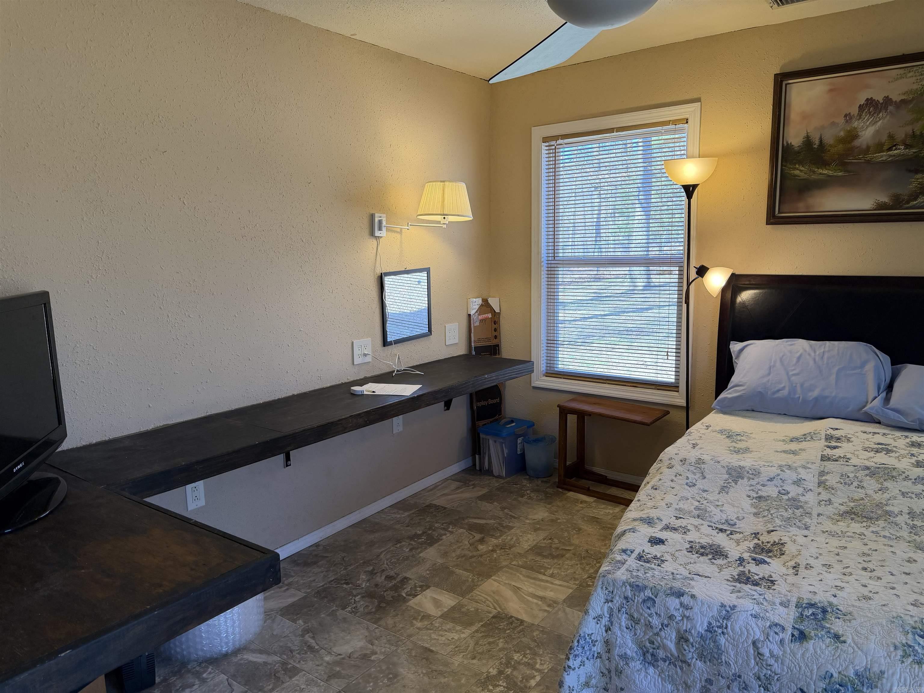 DOGWOOD SPRINGS - Residential