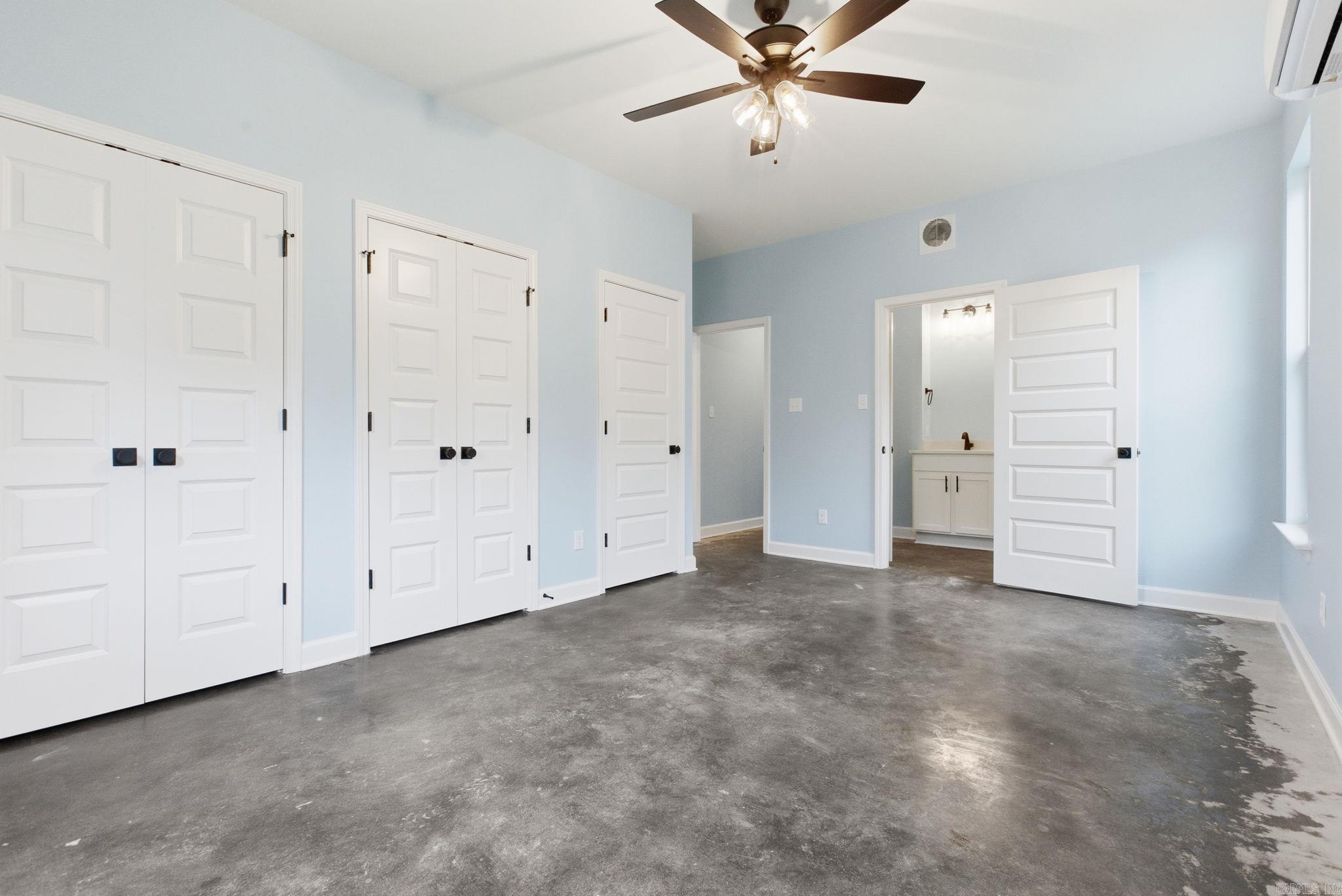 HANGER - Residential