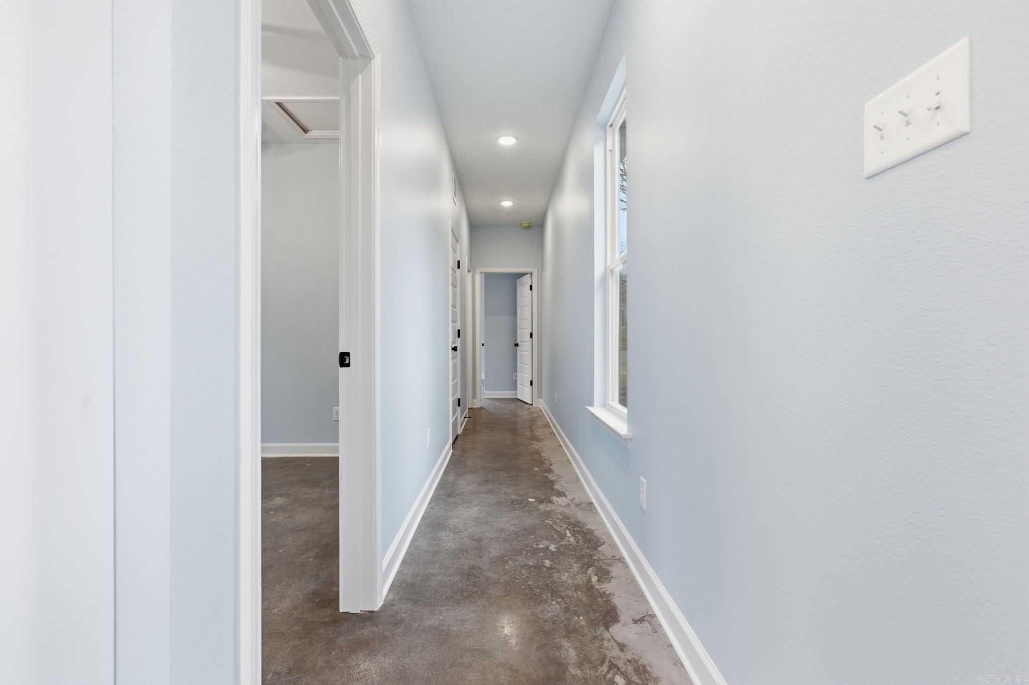 HANGER - Residential