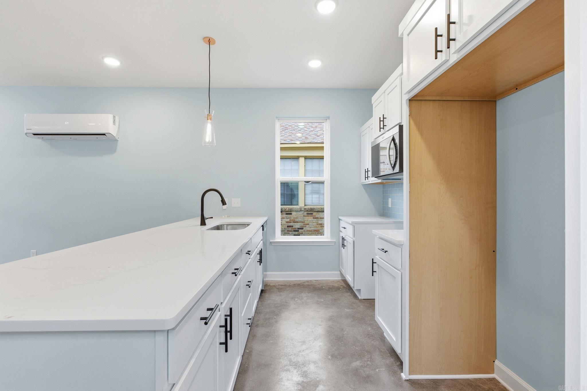 HANGER - Residential