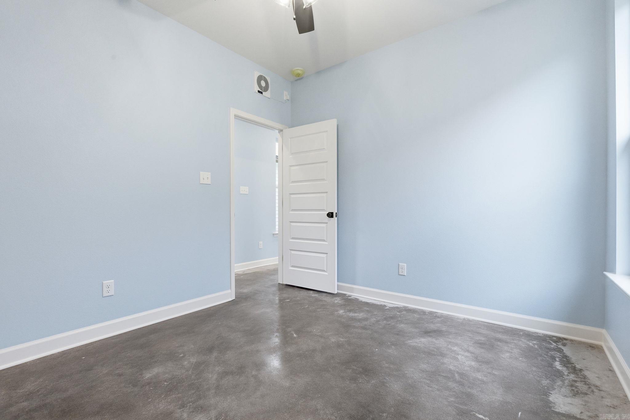 HANGER - Residential