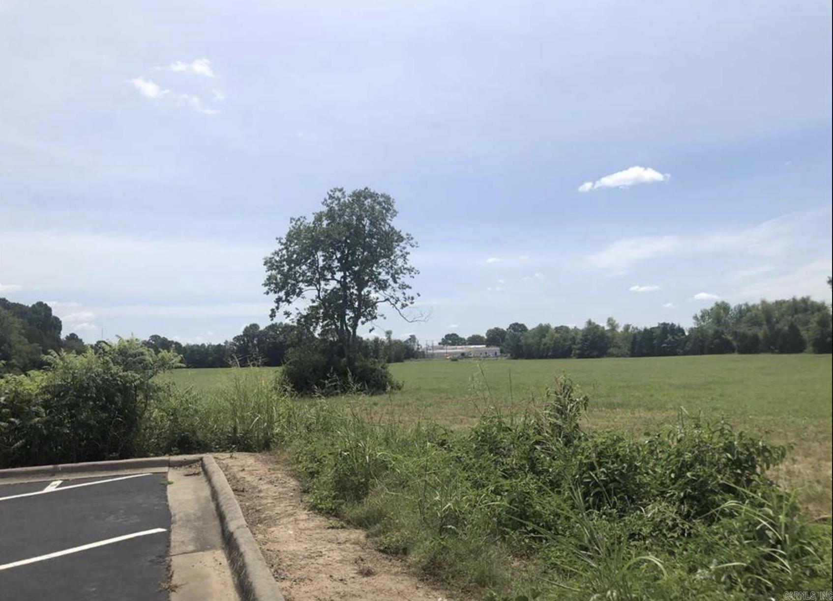 Mara - Commercial Sale