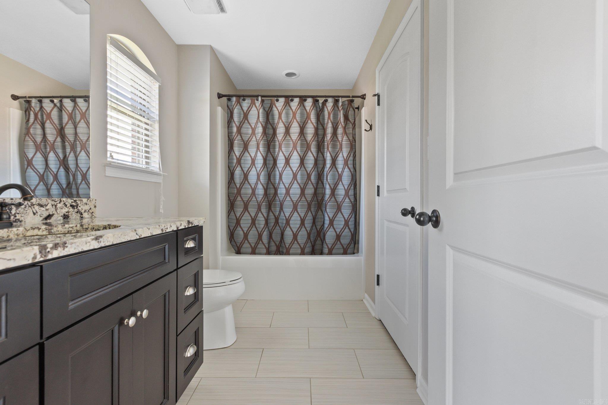 CARRIAGE COURT - Residential