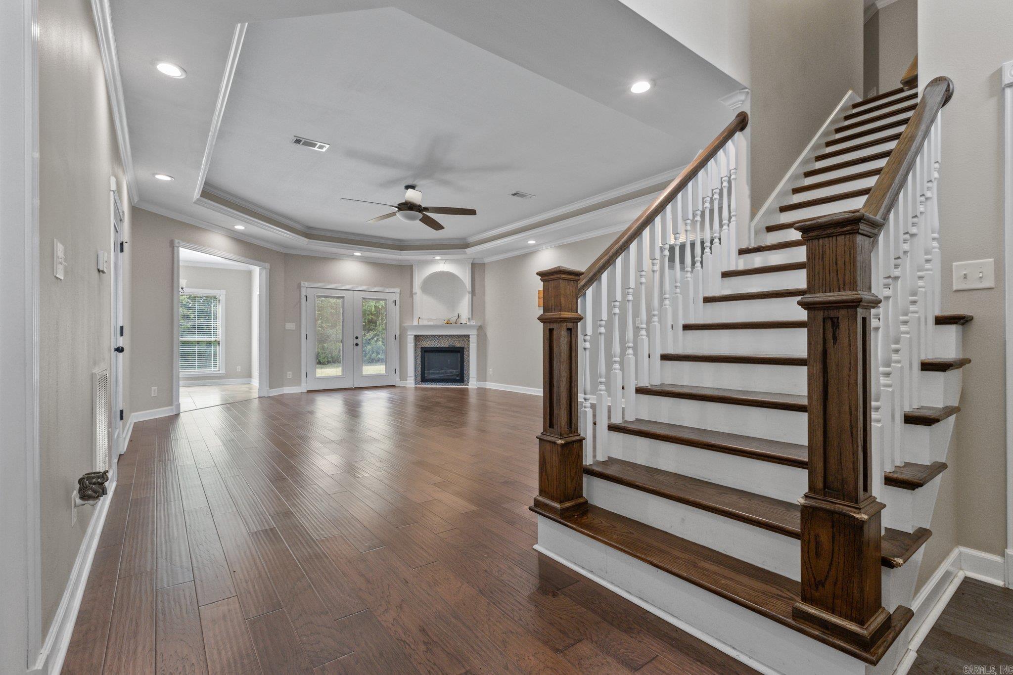 CARRIAGE COURT - Residential