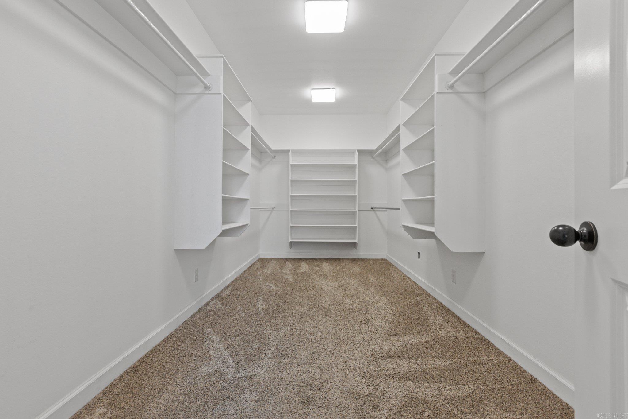 CARRIAGE COURT - Residential