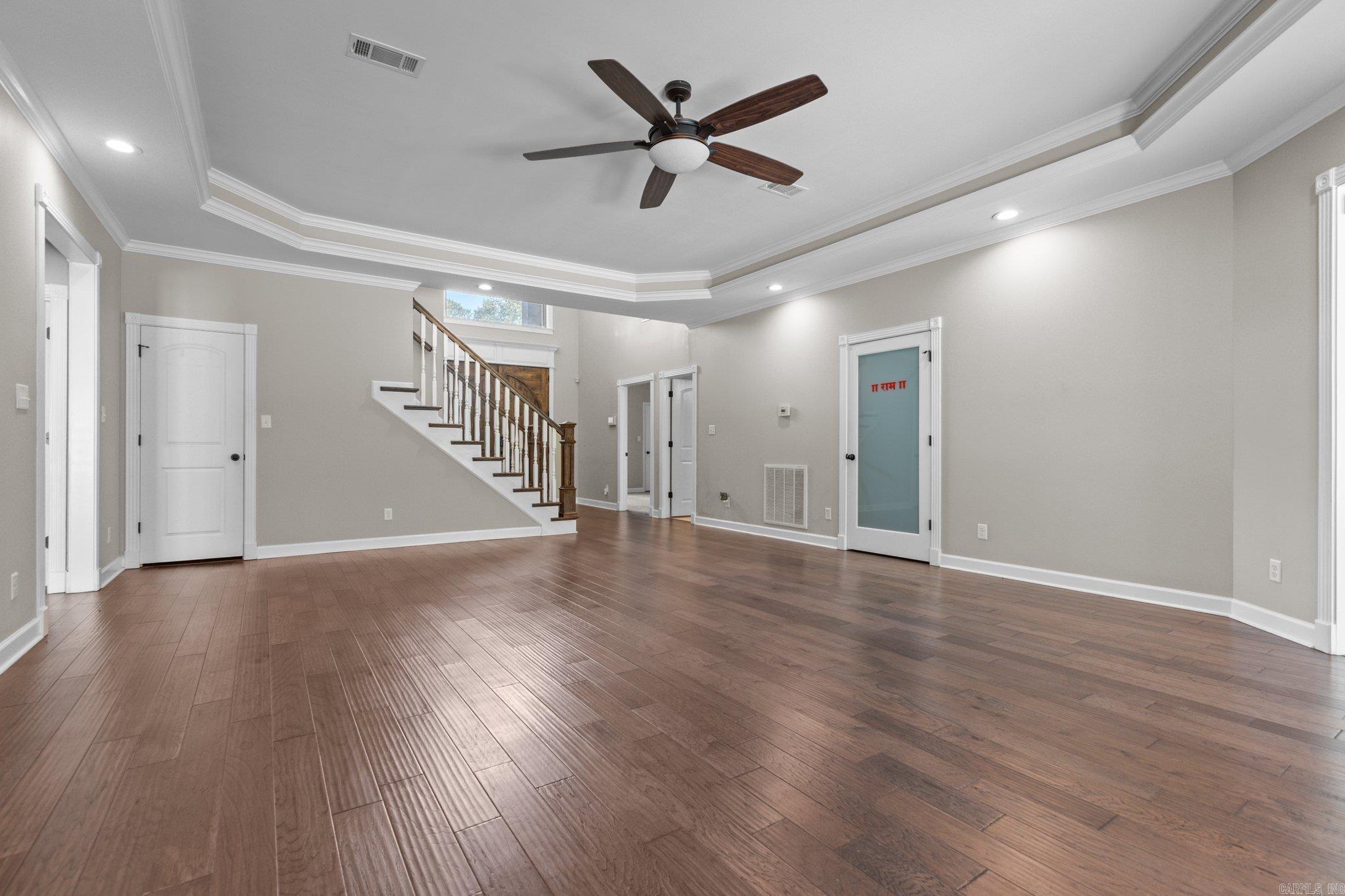 CARRIAGE COURT - Residential