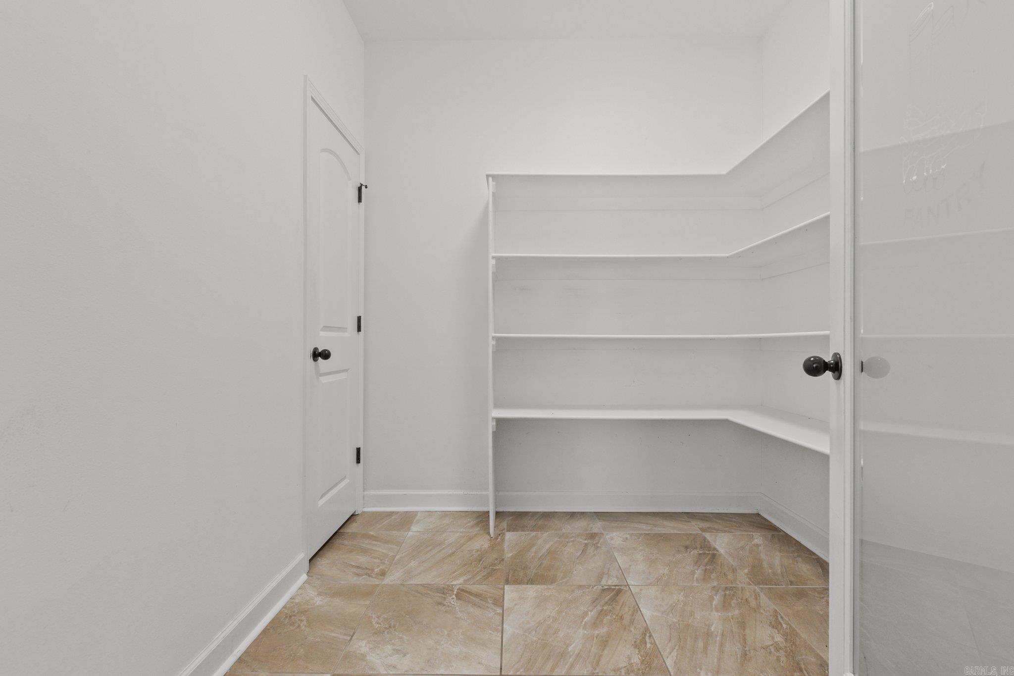 CARRIAGE COURT - Residential