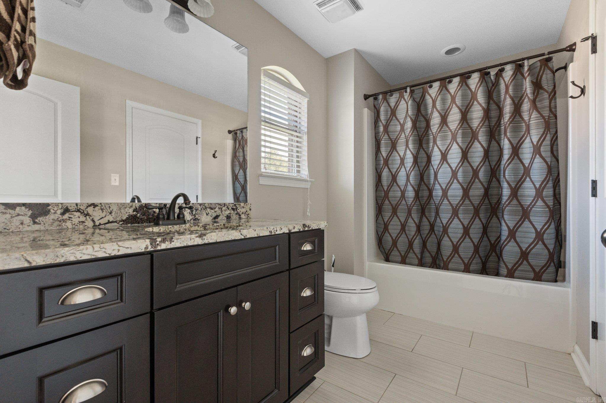 CARRIAGE COURT - Residential