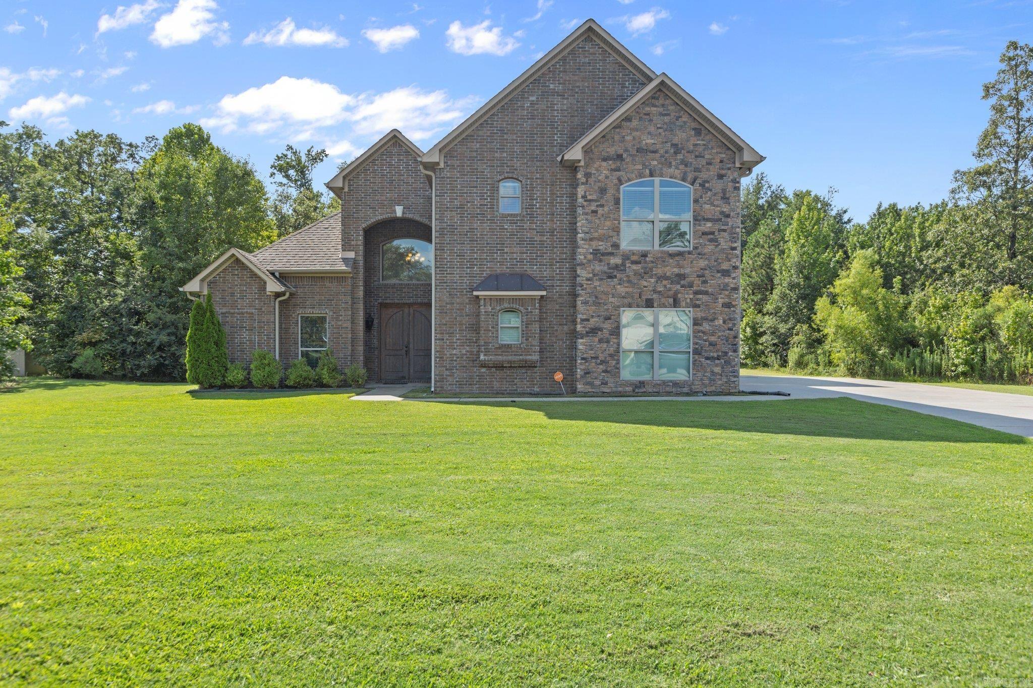 CARRIAGE COURT - Residential