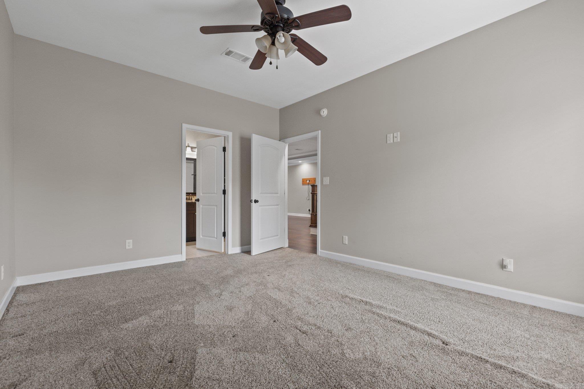 CARRIAGE COURT - Residential