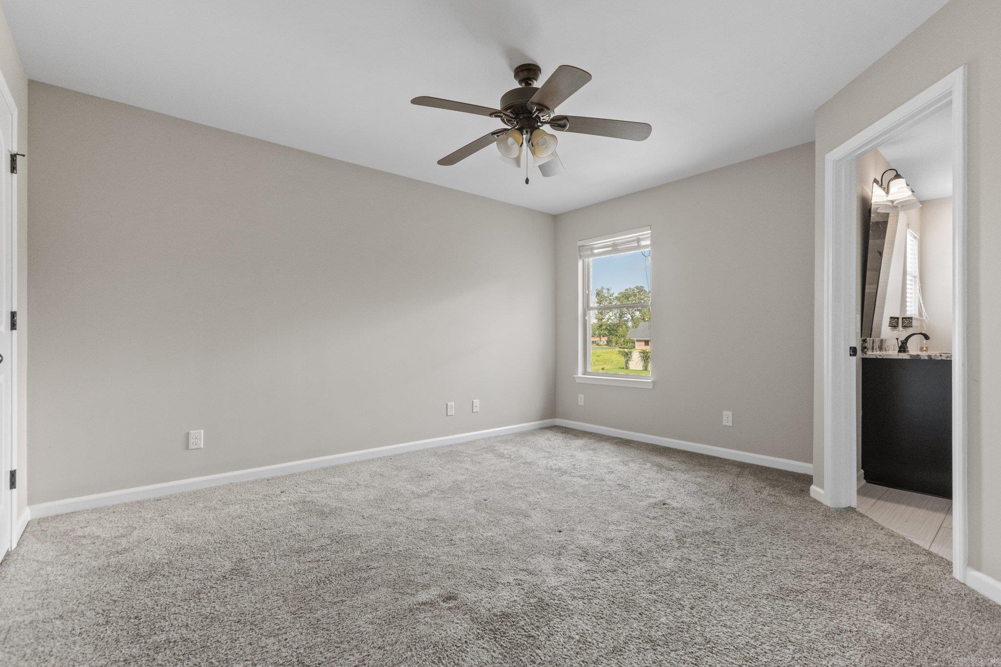 CARRIAGE COURT - Residential