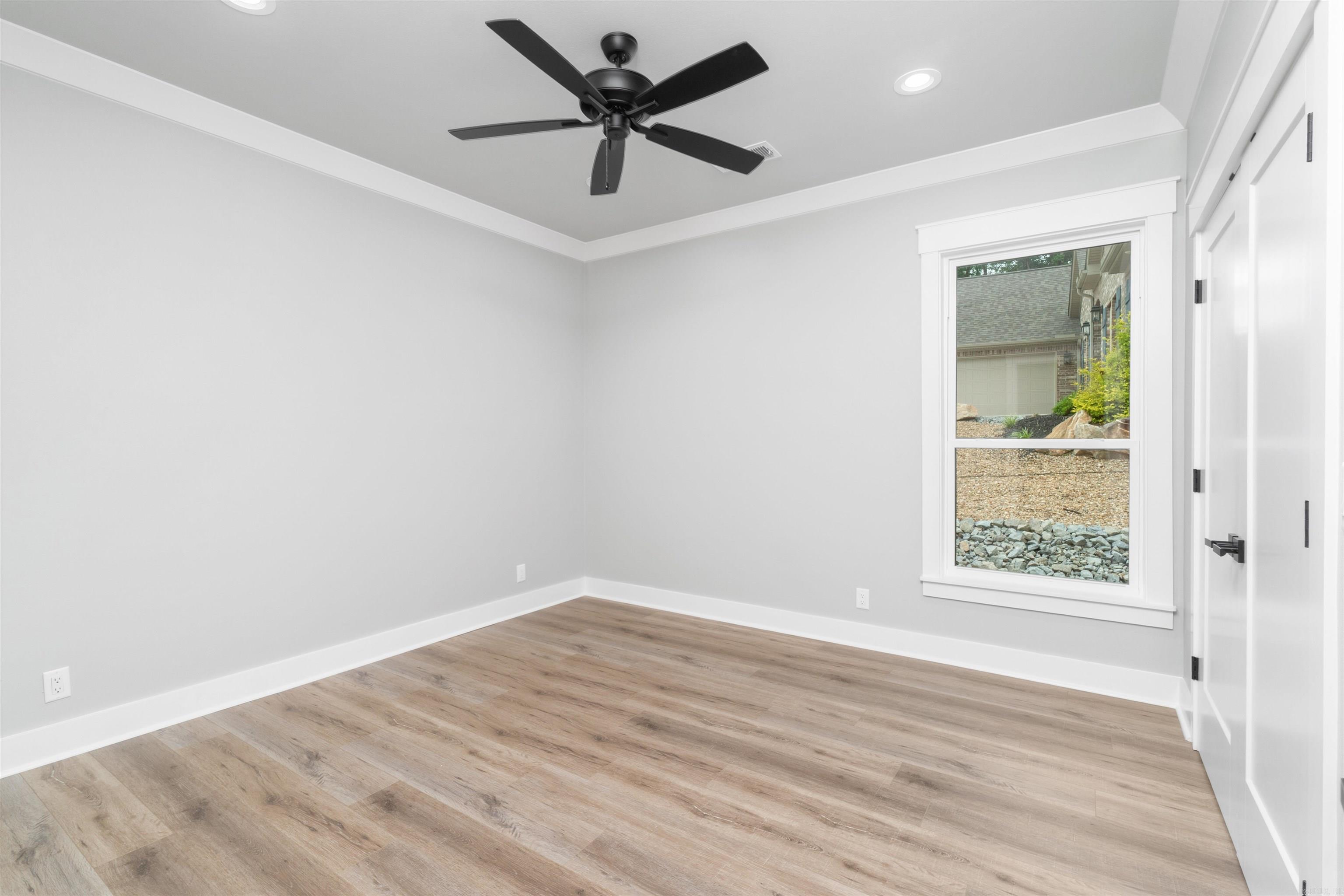 Isabella - Residential