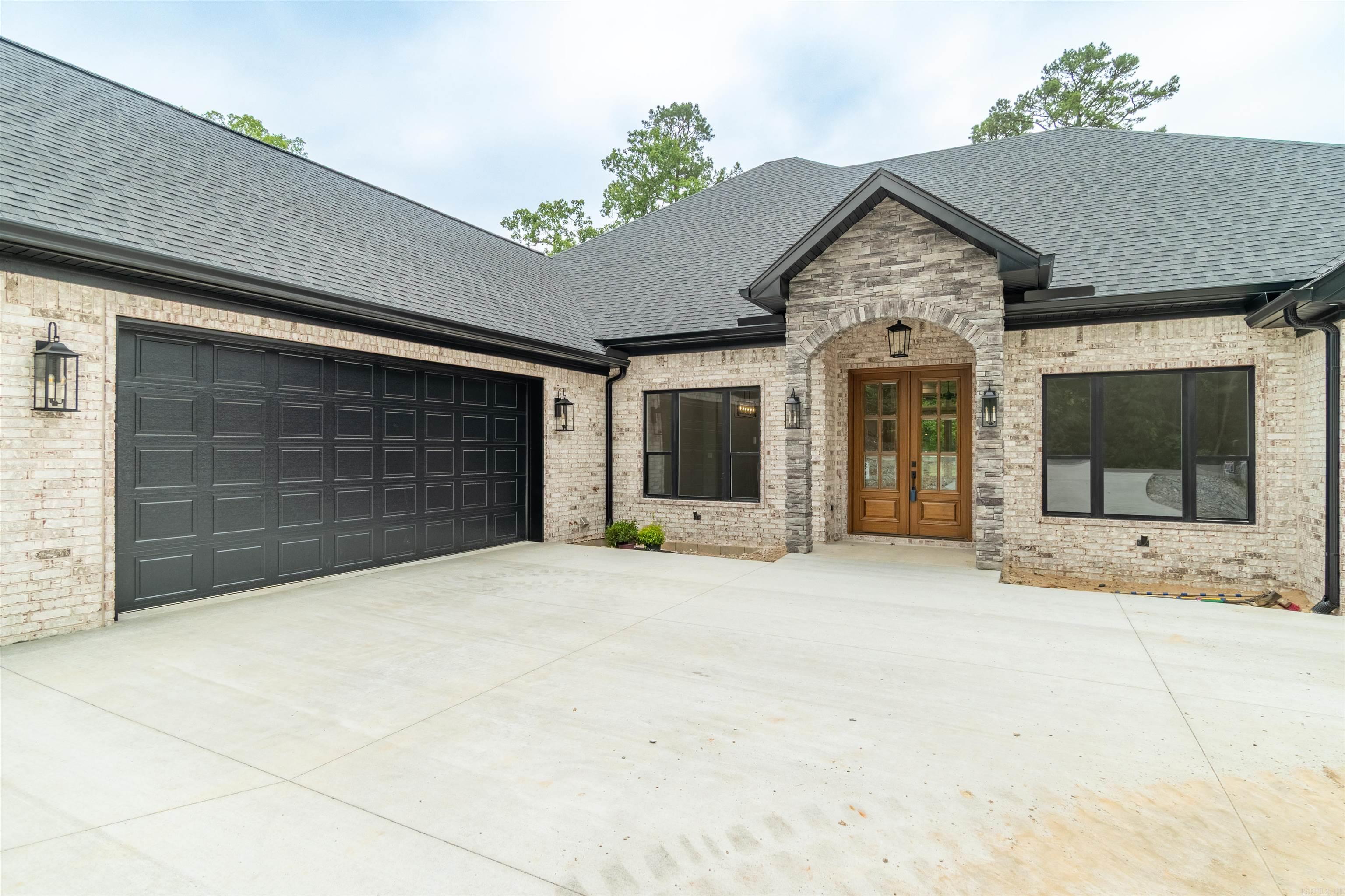 Isabella - Residential