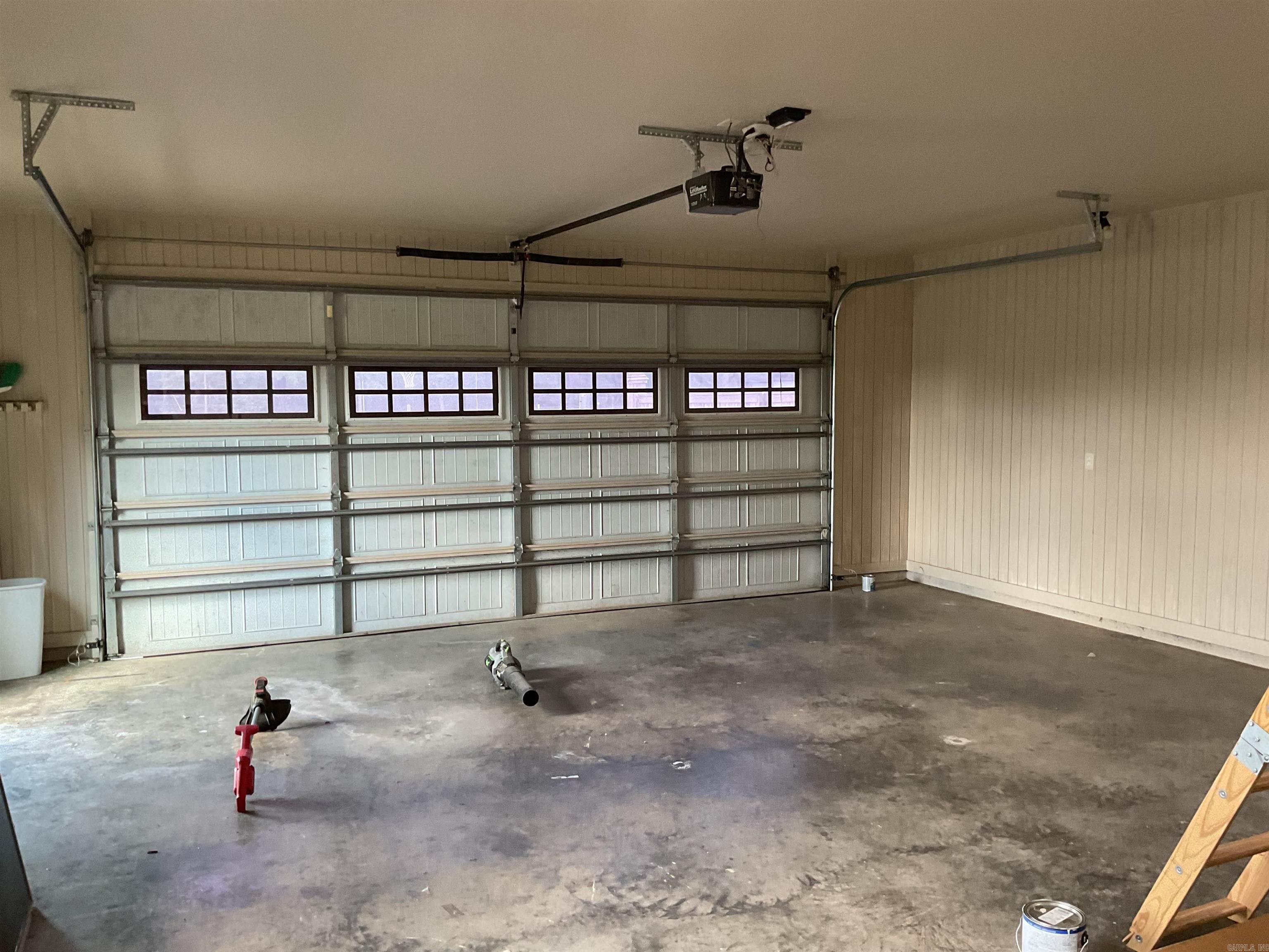 LOUROE LANE S/D - Residential