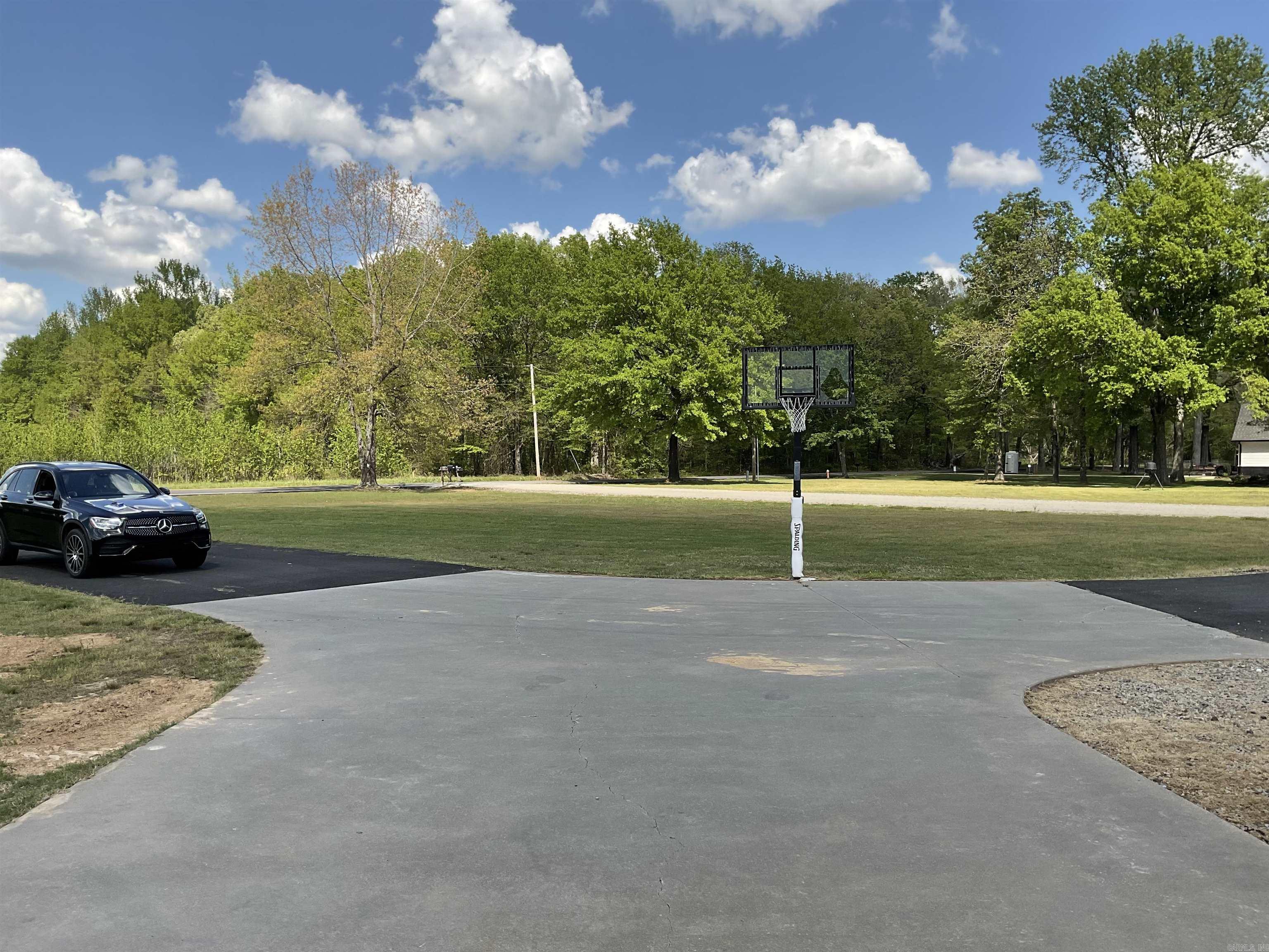 LOUROE LANE S/D - Residential