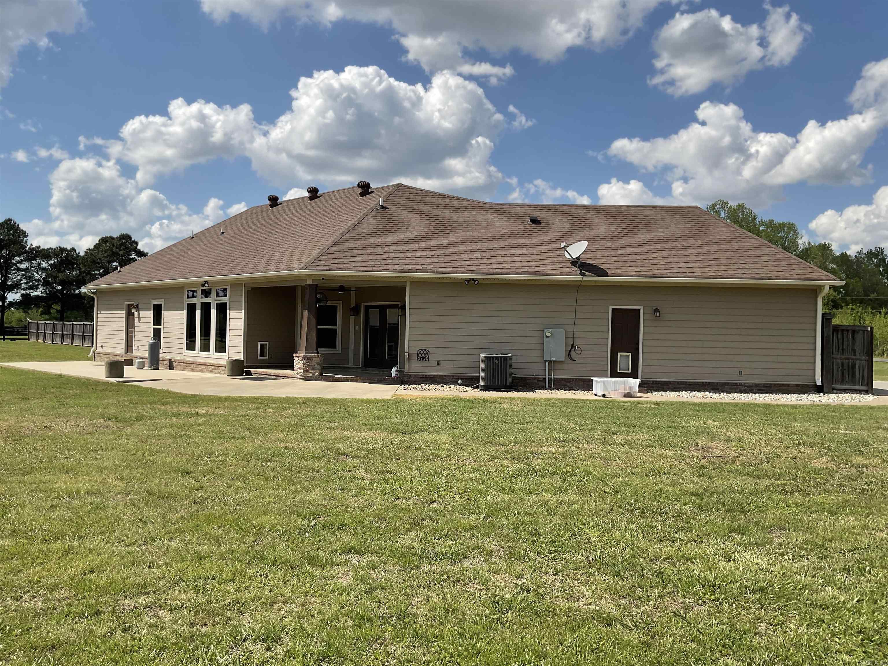 LOUROE LANE S/D - Residential