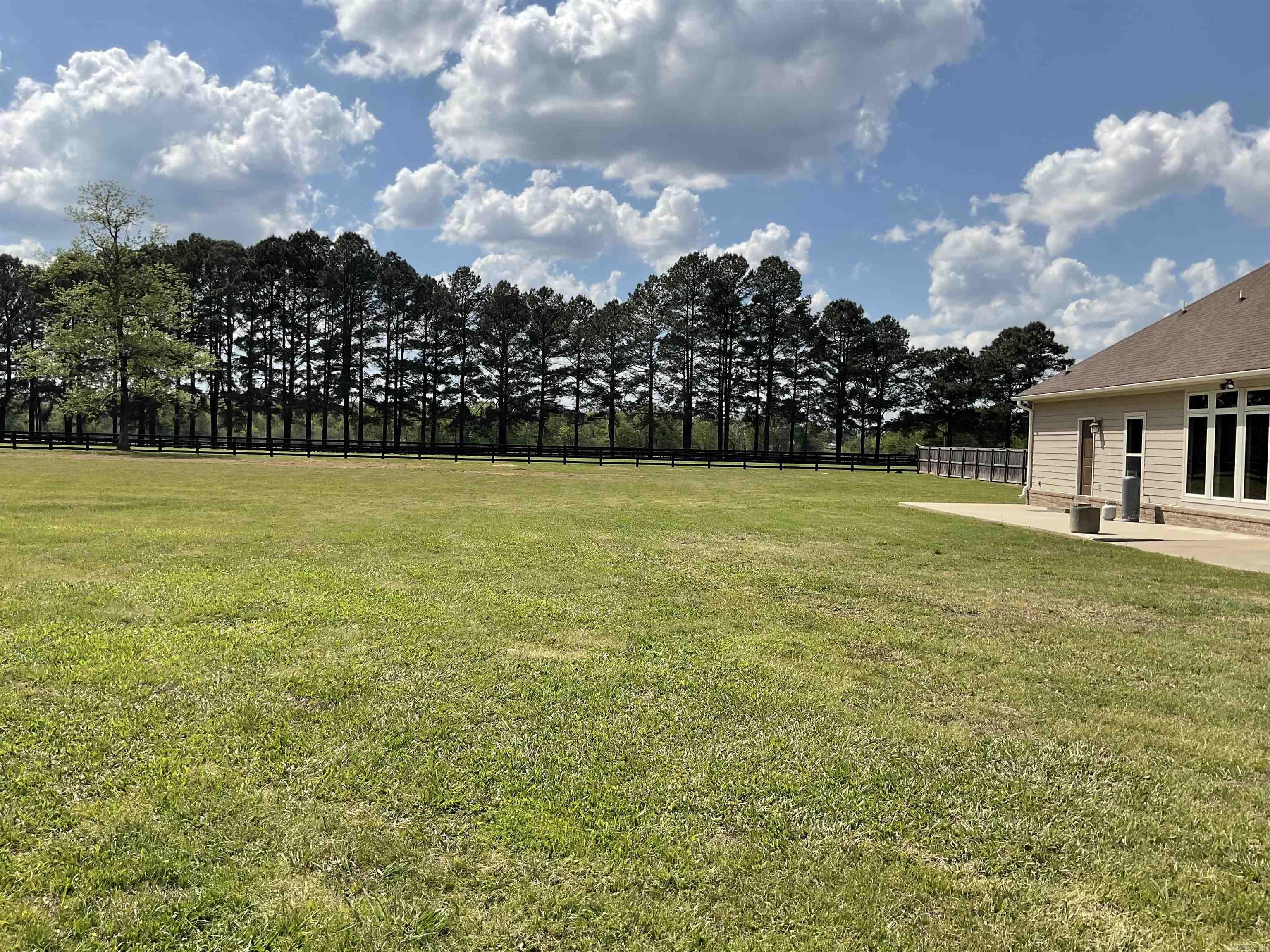 LOUROE LANE S/D - Residential