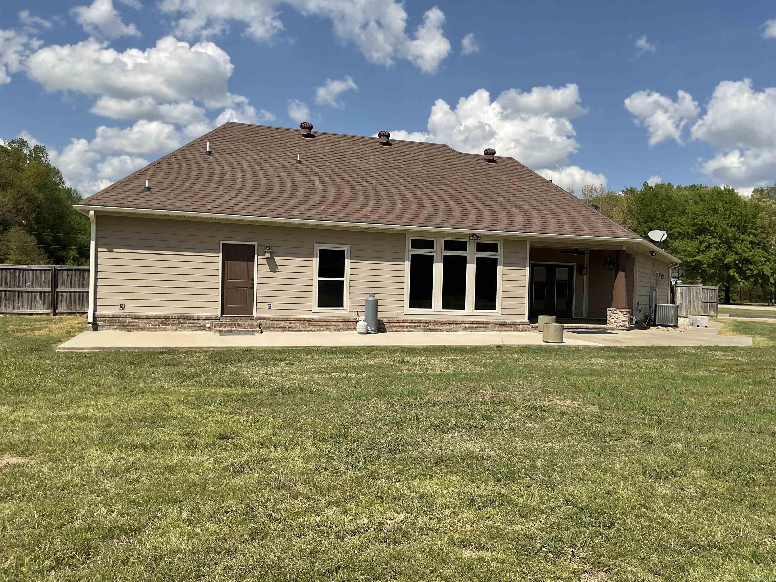 LOUROE LANE S/D - Residential