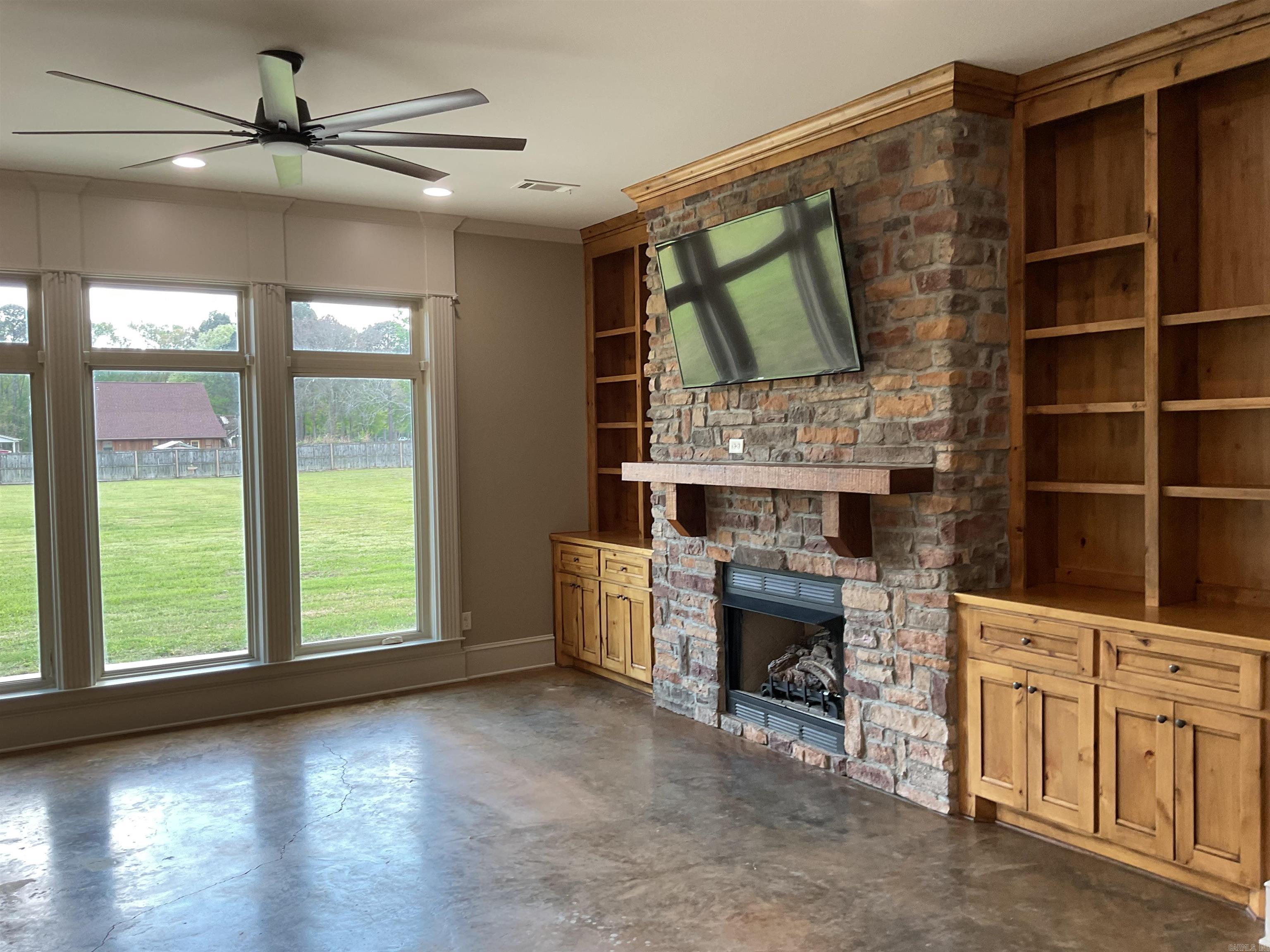 LOUROE LANE S/D - Residential