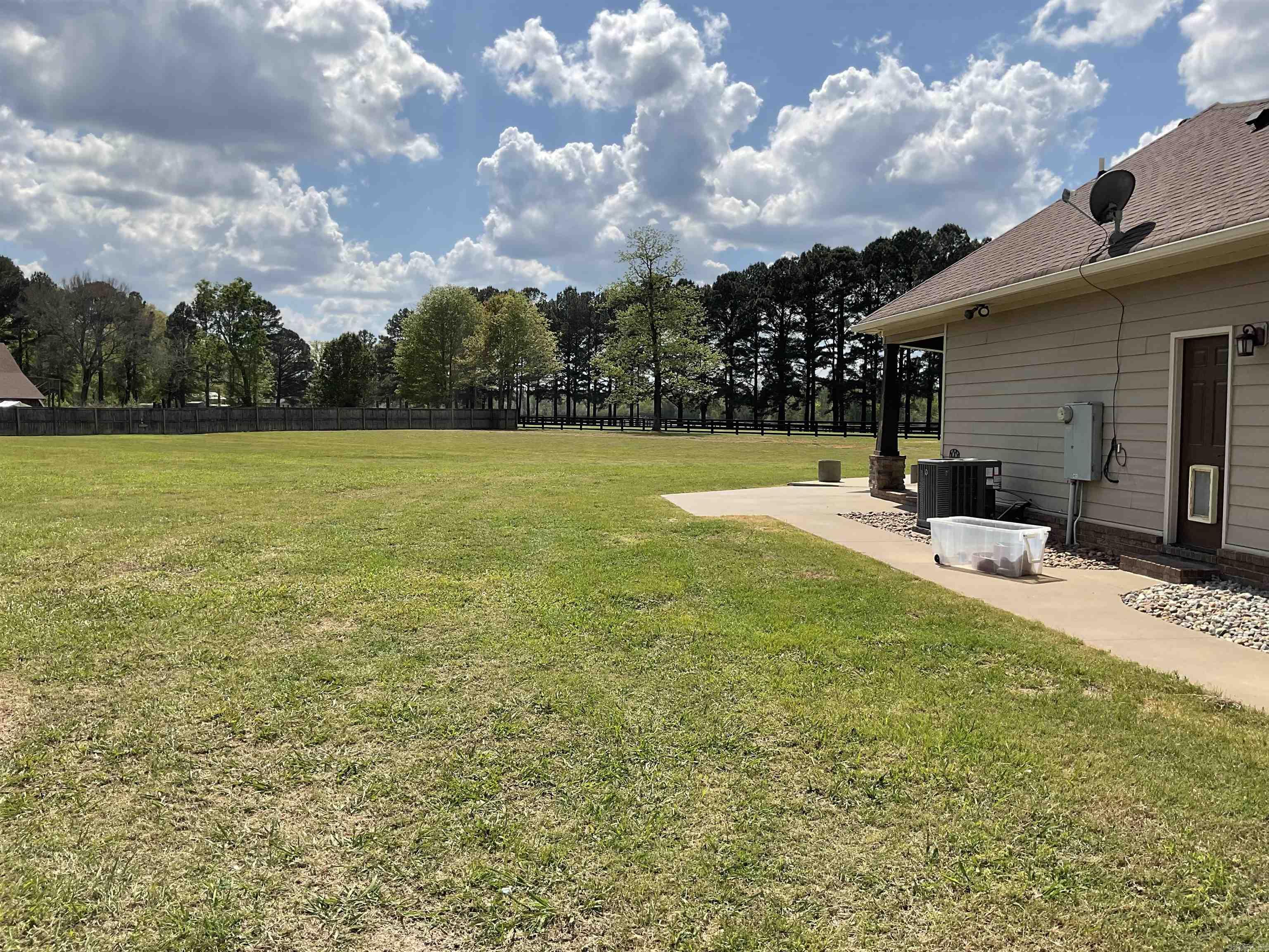 LOUROE LANE S/D - Residential