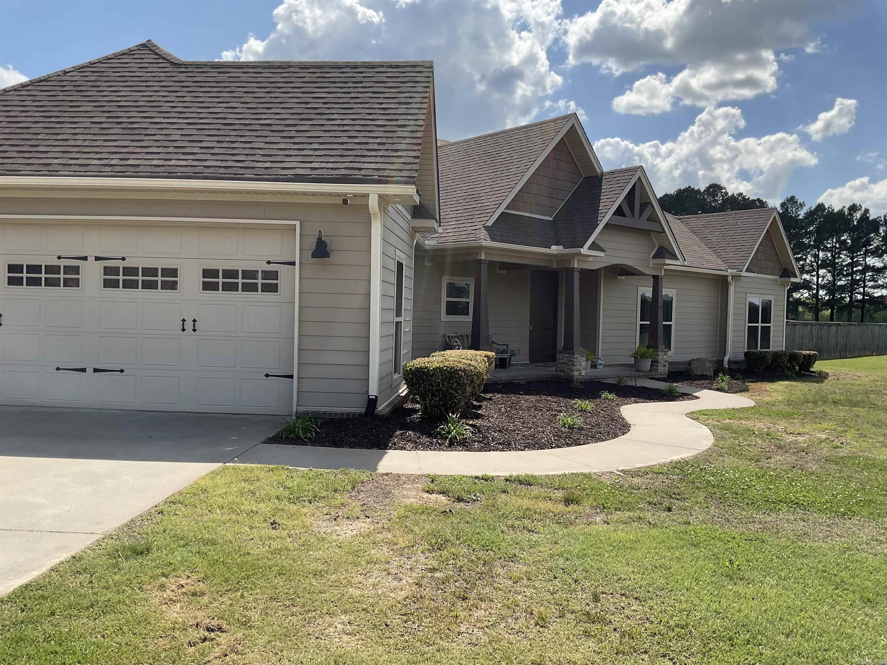 LOUROE LANE S/D - Residential