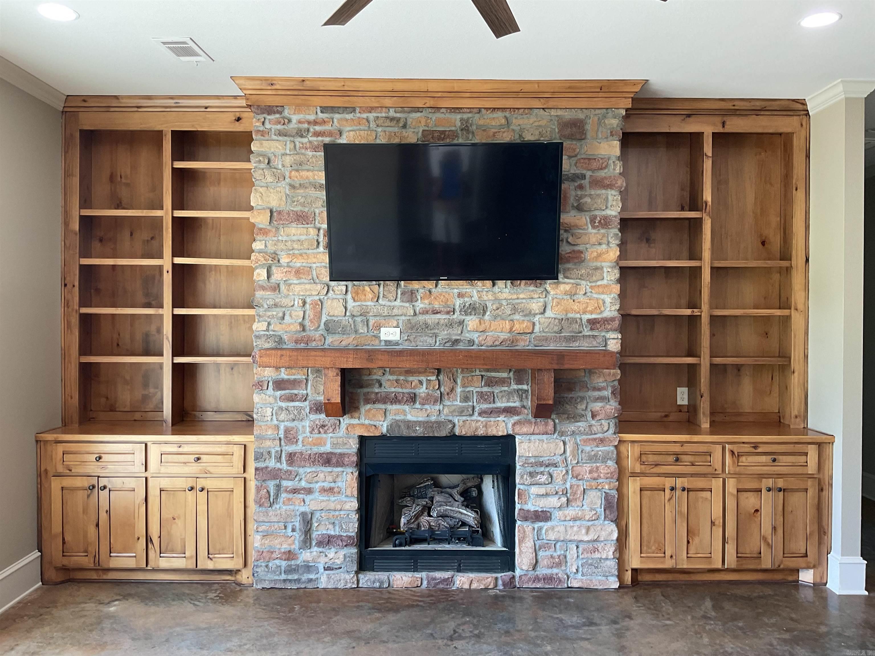 LOUROE LANE S/D - Residential