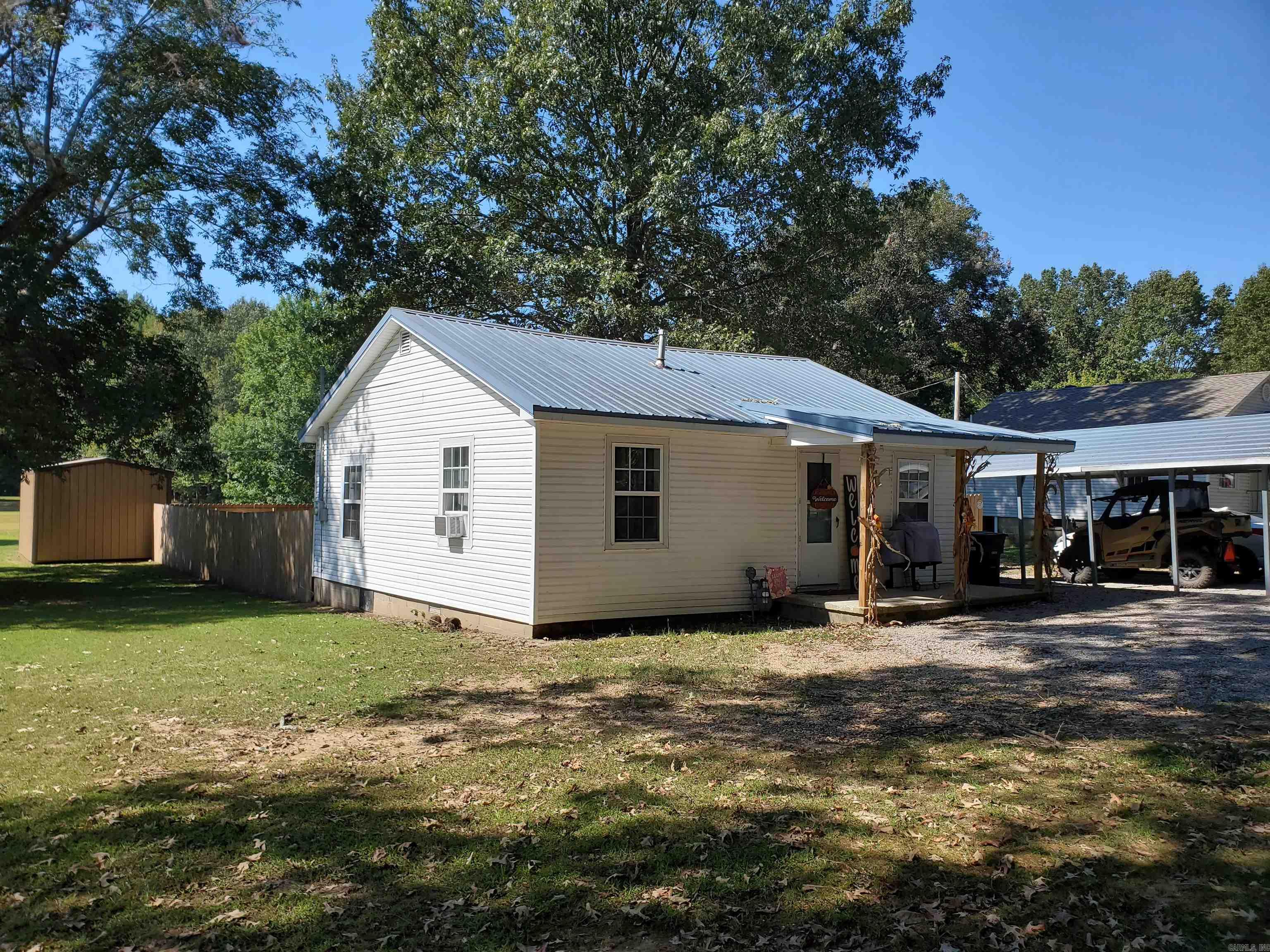 M&B PIGGOTT 2-20-8 - Residential