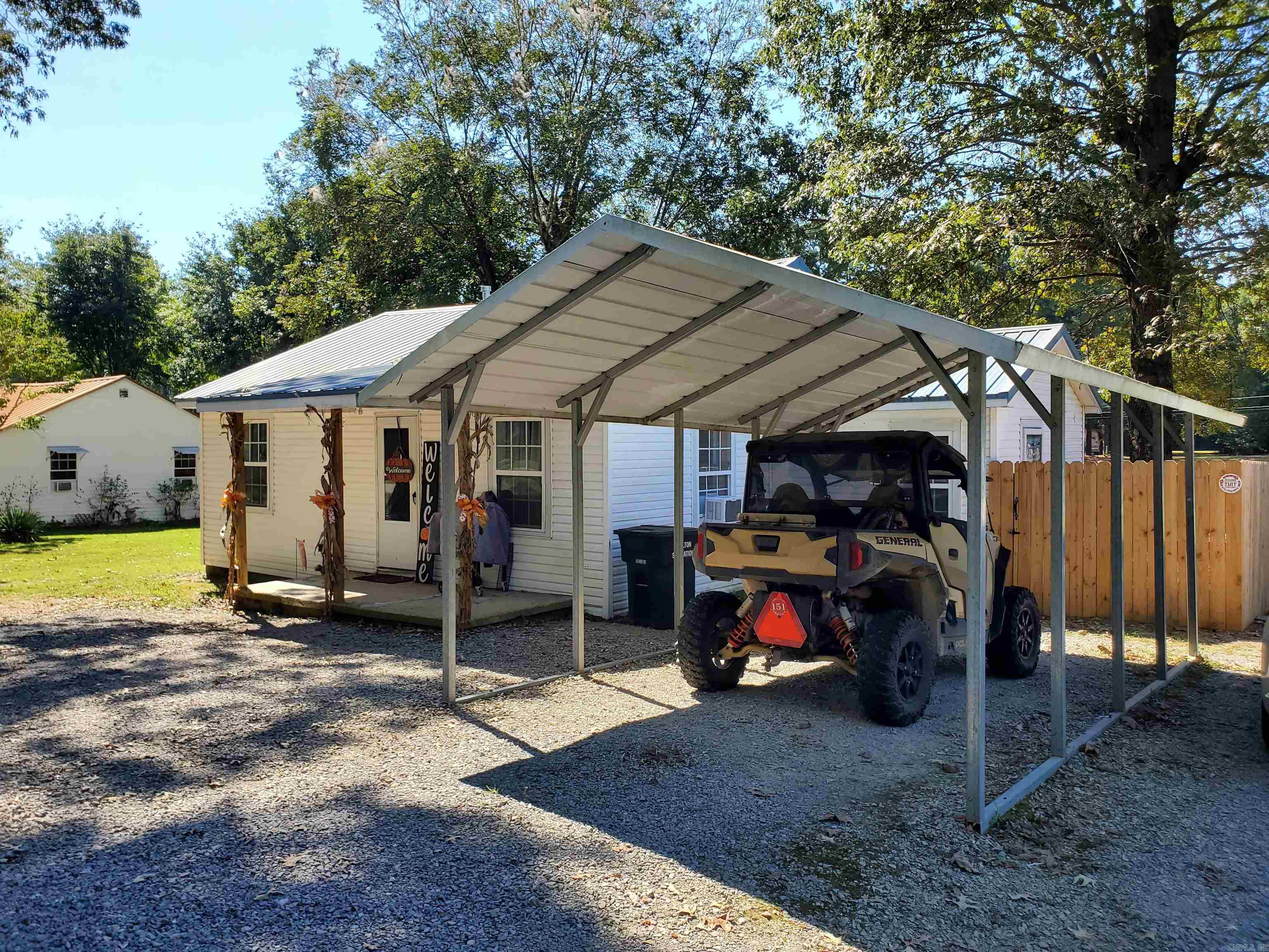 M&B PIGGOTT 2-20-8 - Residential