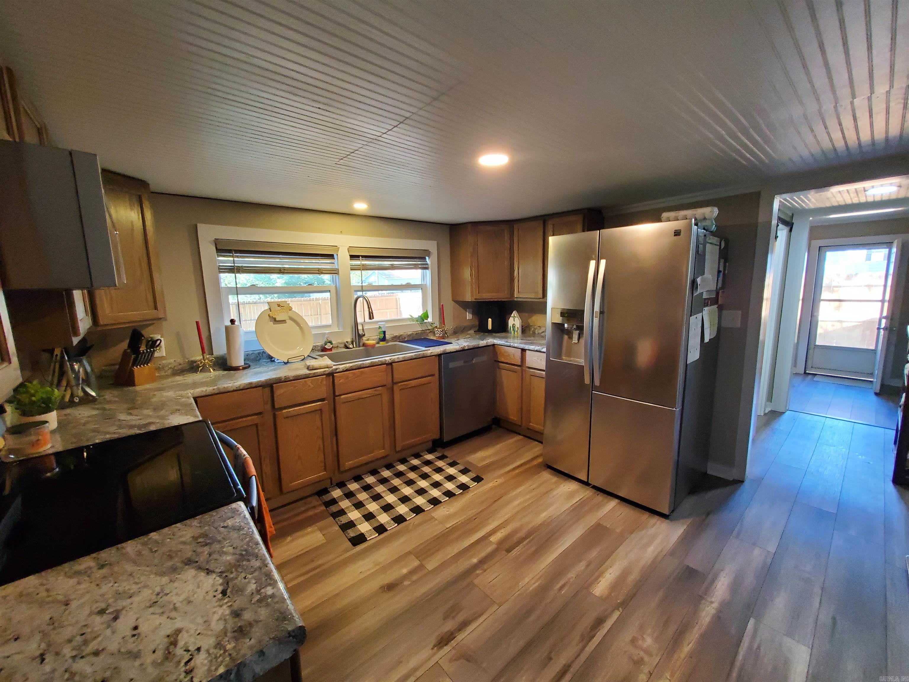 M&B PIGGOTT 2-20-8 - Residential