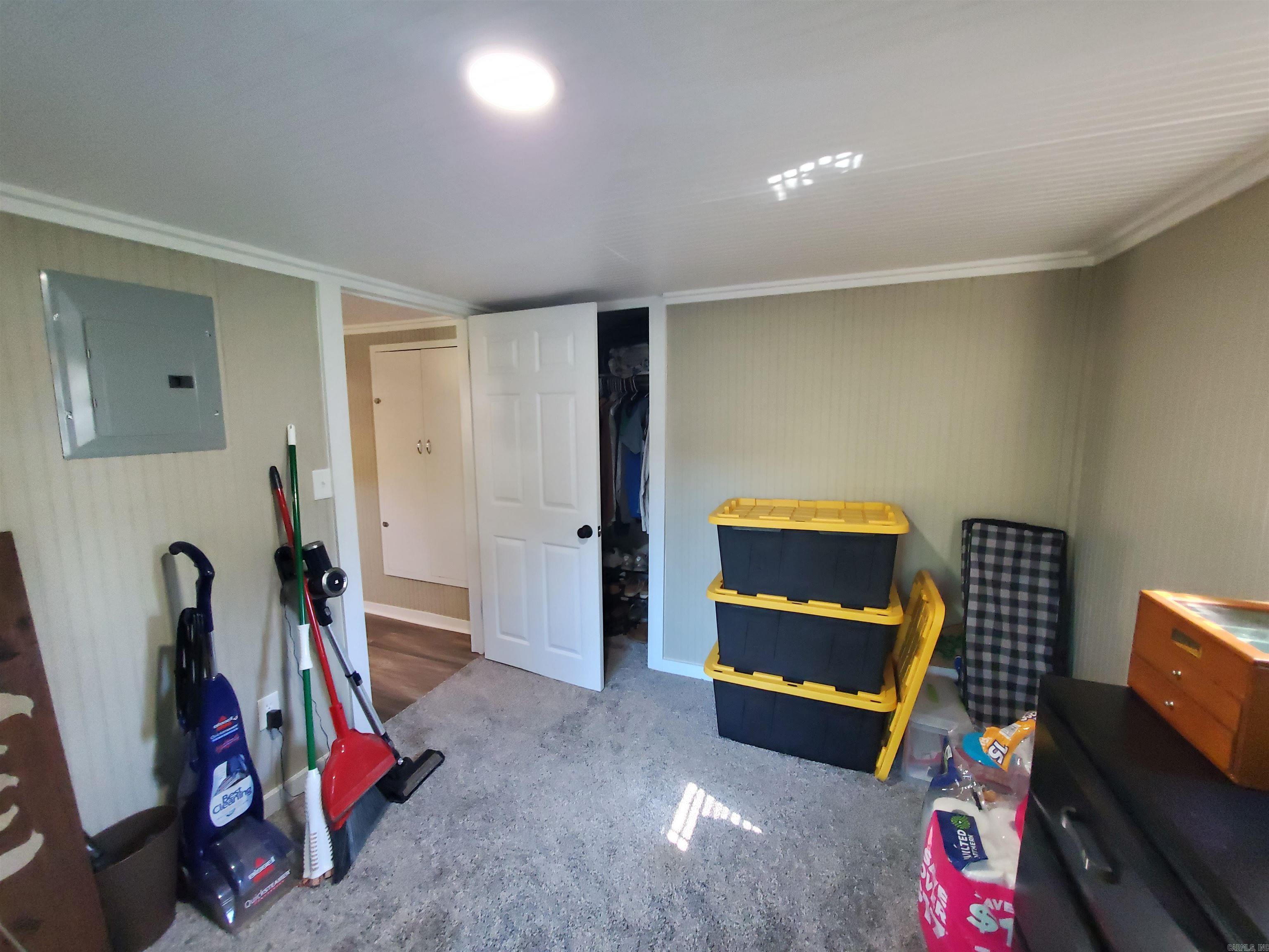 M&B PIGGOTT 2-20-8 - Residential