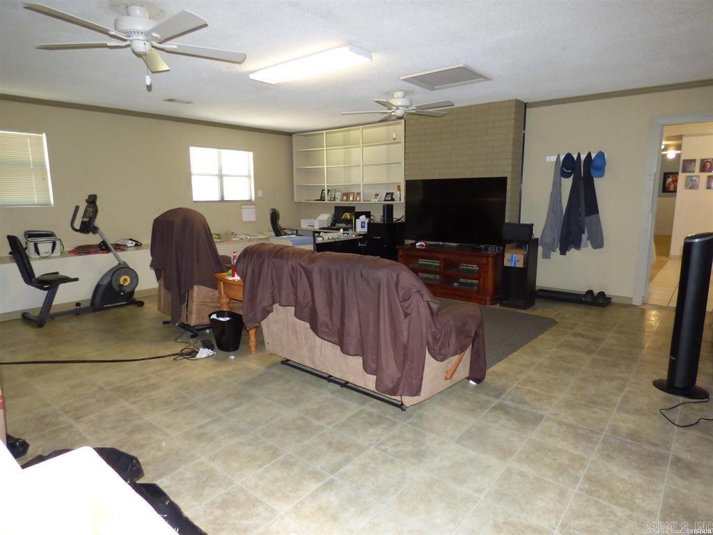 PINE MEADOWS - Residential