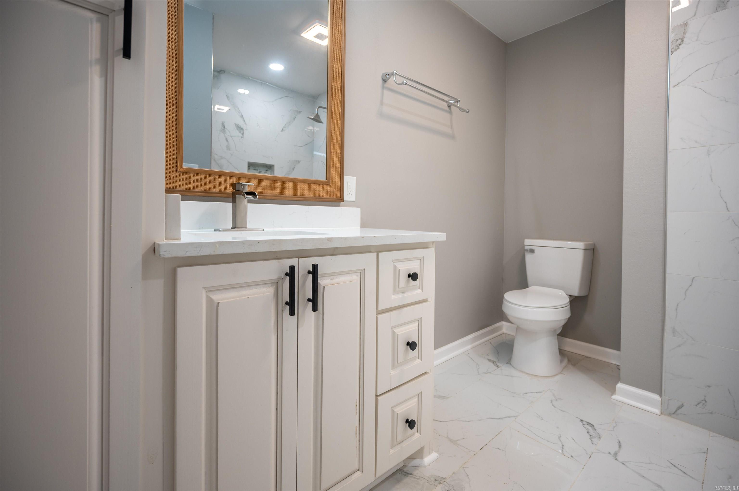 Holeads - Residential