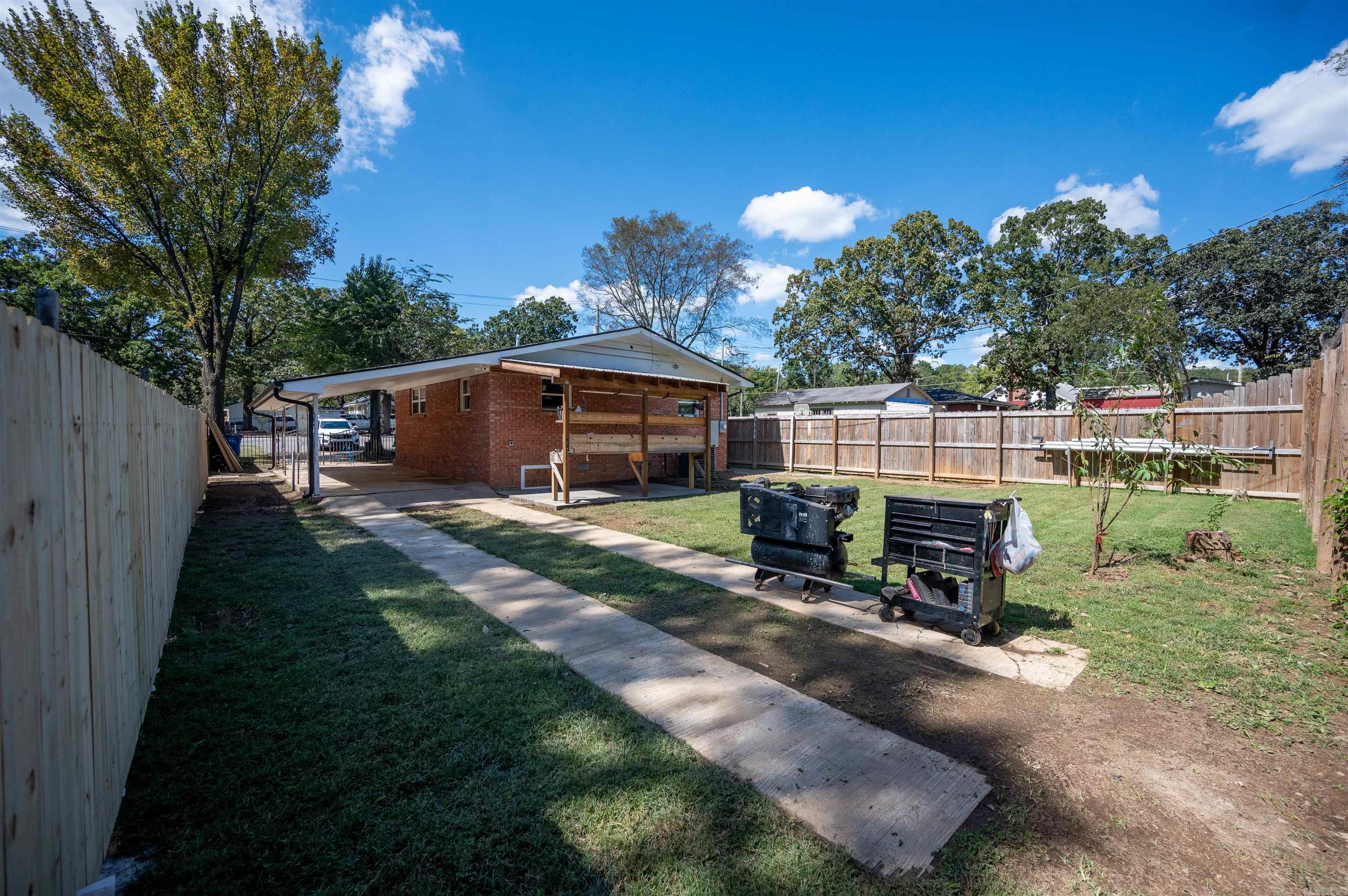 Holeads - Residential