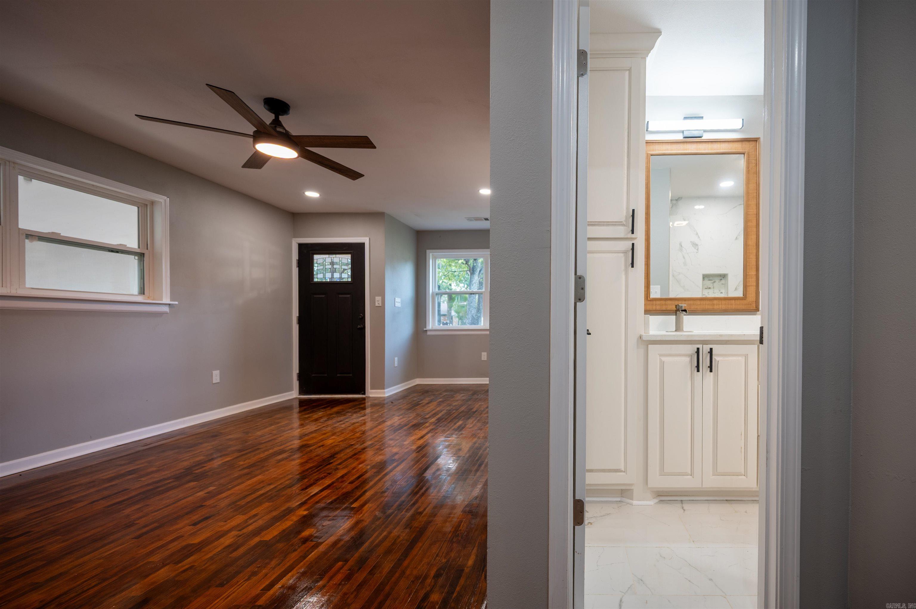 Holeads - Residential