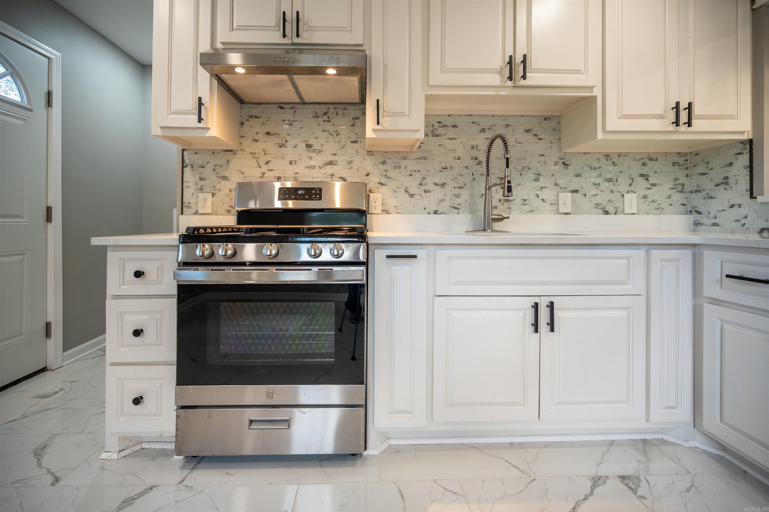 Holeads - Residential