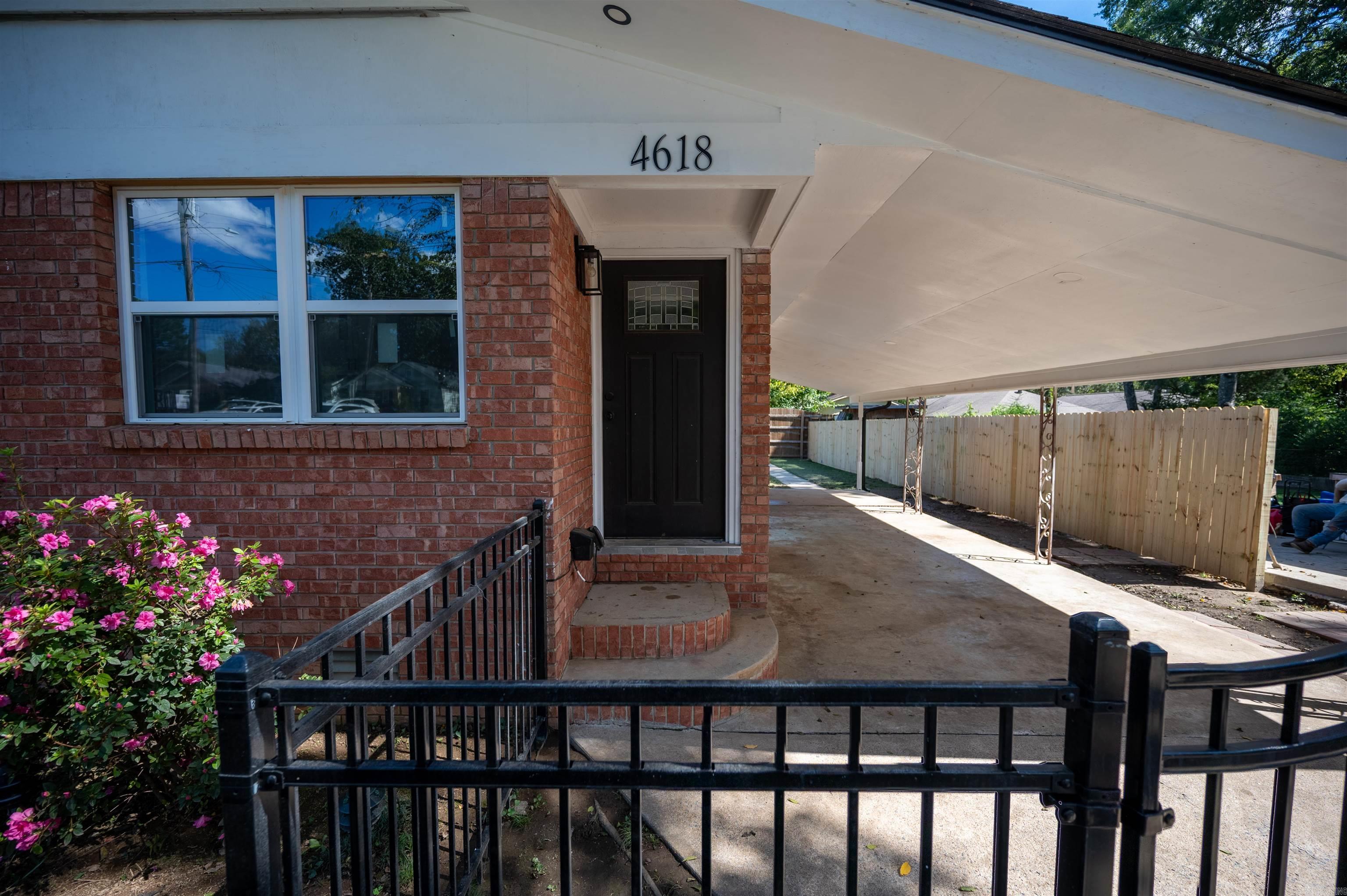 Holeads - Residential