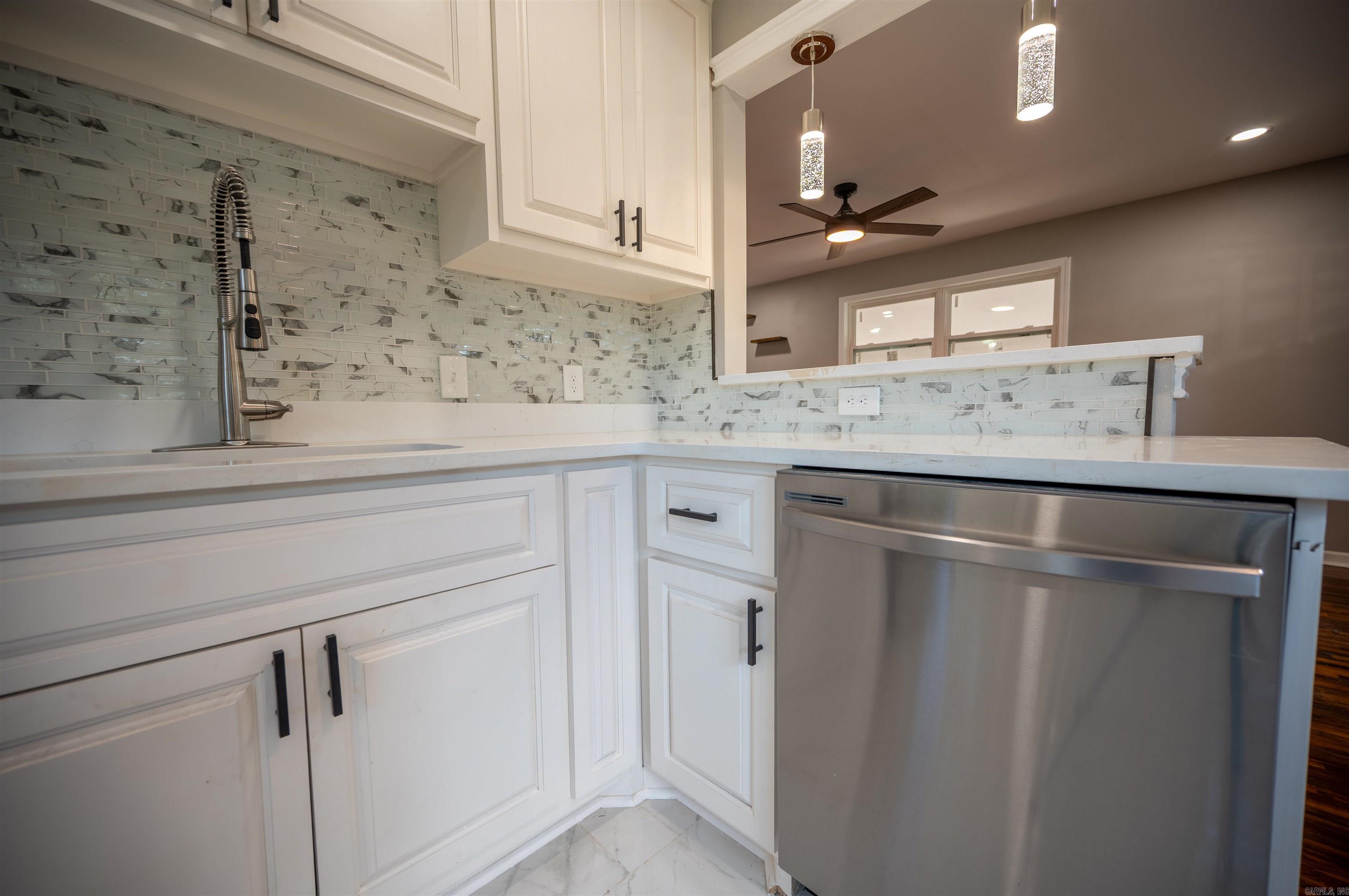 Holeads - Residential