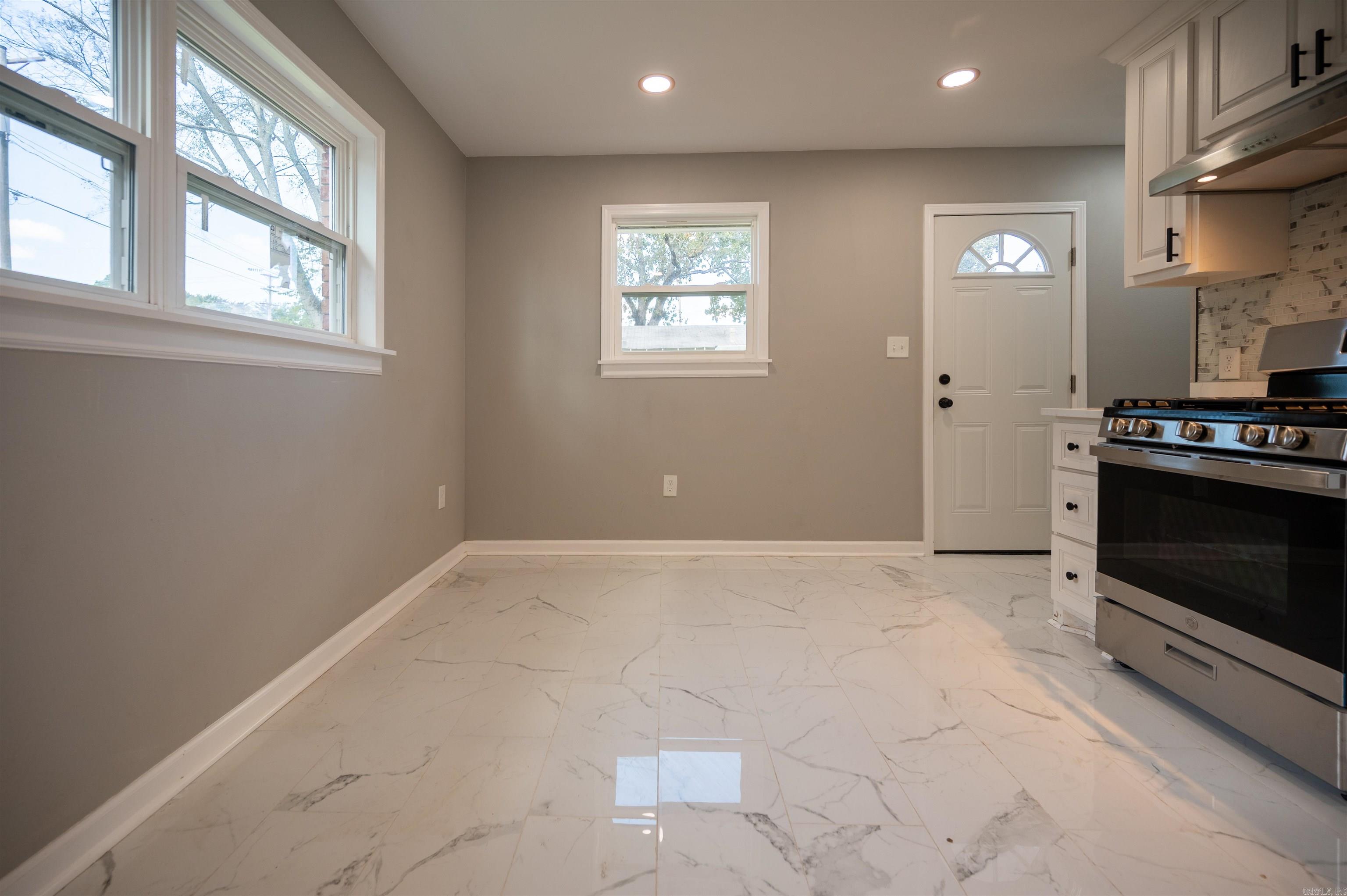 Holeads - Residential