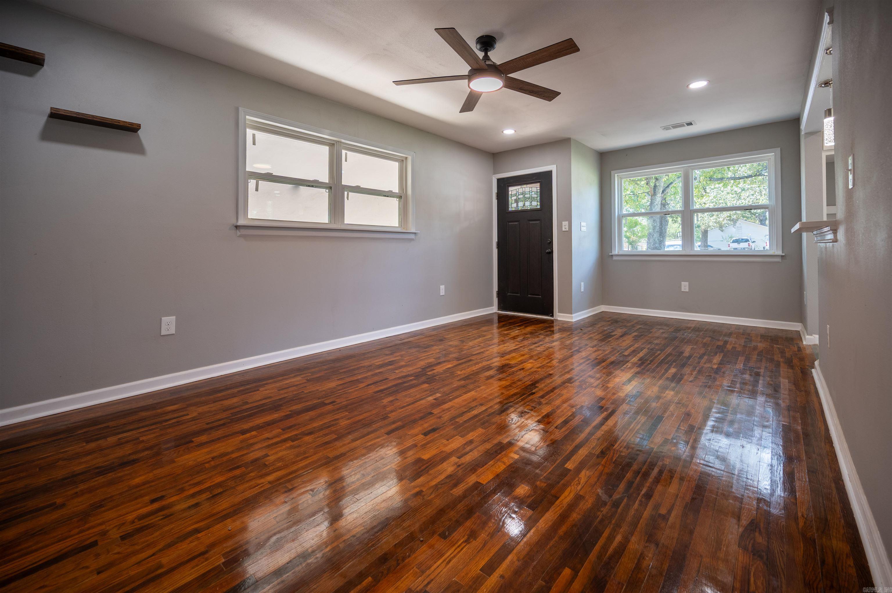 Holeads - Residential